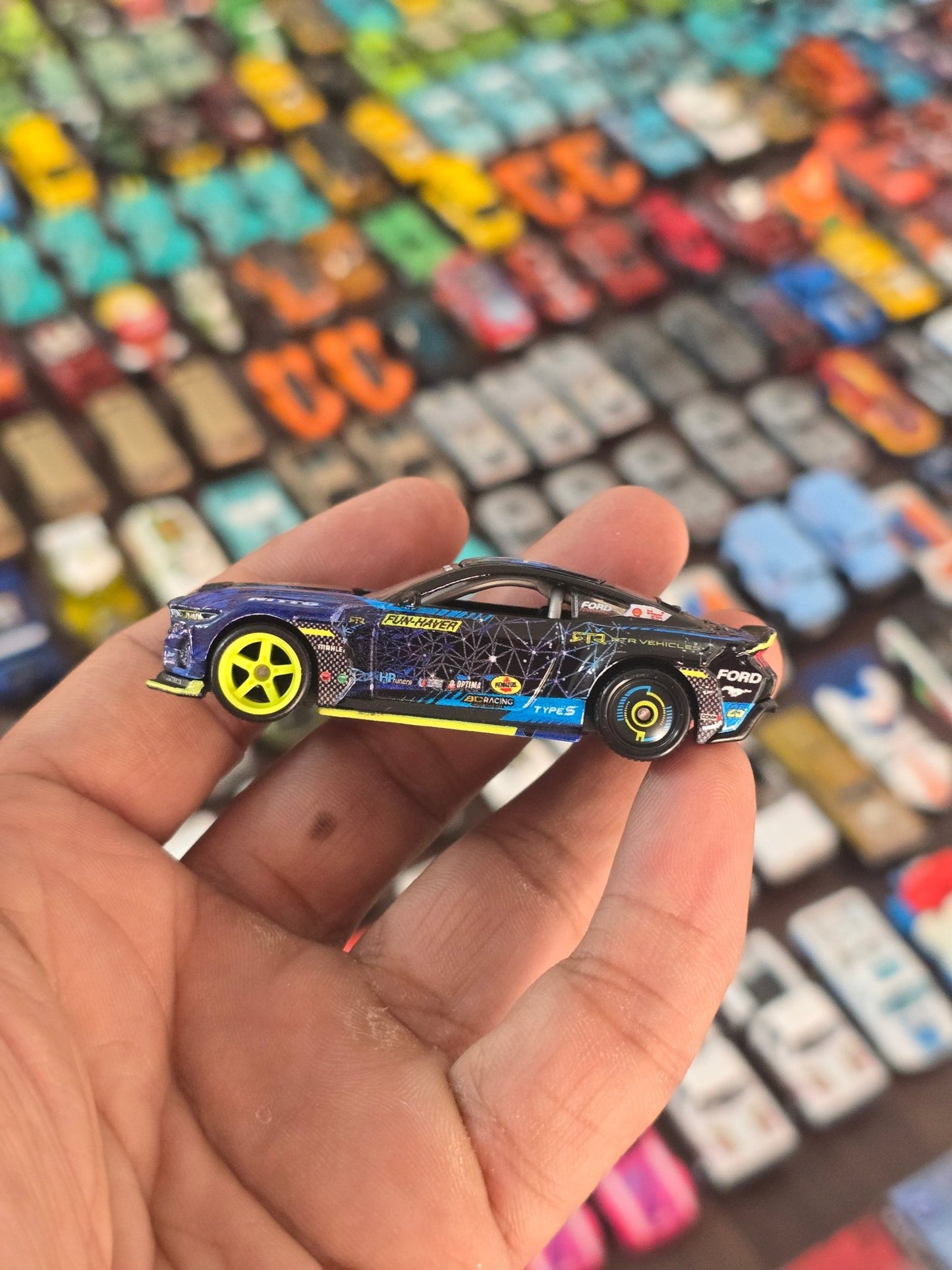 Premium Hot Wheels 2024 Ford Mustang RTR (Uncarded - New) - Kinder Logs