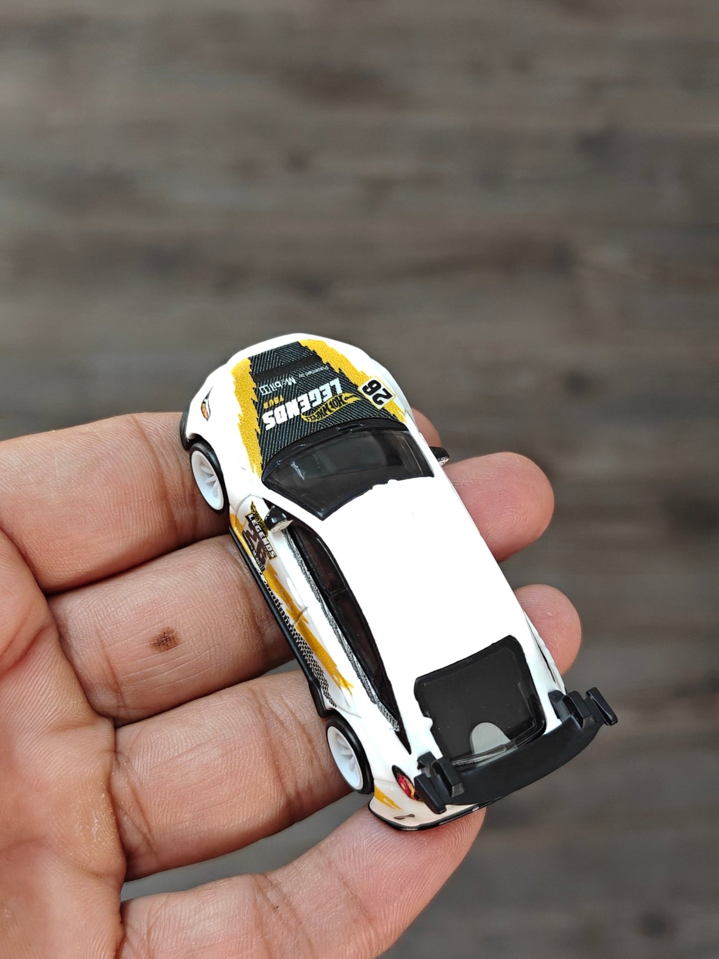 Premium Hot Wheels 2024 Honda Civic Type R (Uncarded - New) - Kinder Logs