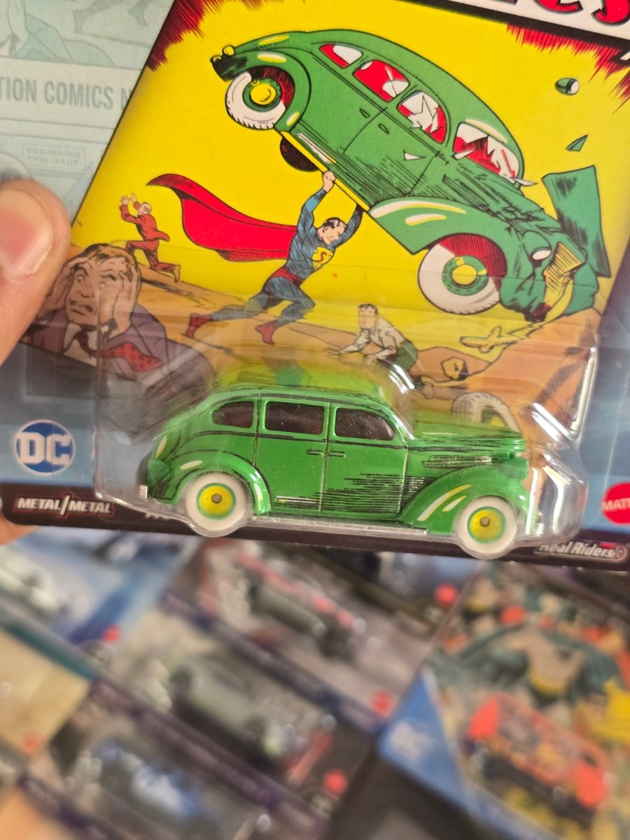 Premium Hot Wheels Action Comics #1 - Action Sedan (Imported) - Kinder Logs