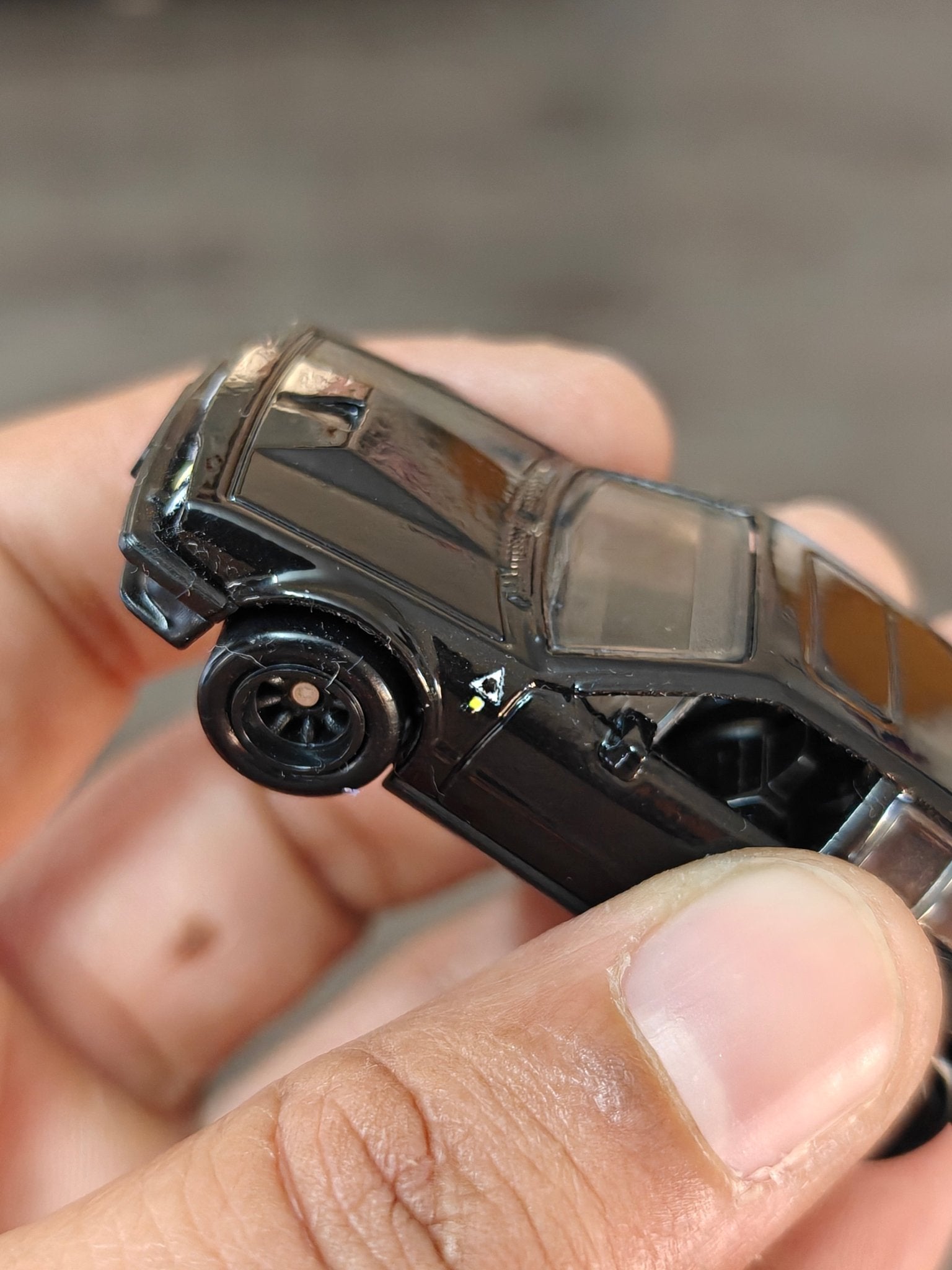 Premium Hot Wheels Alfa Romeo GTV6 3.0 CHASE 0/5 (Uncarded - With Card) - Kinder Logs