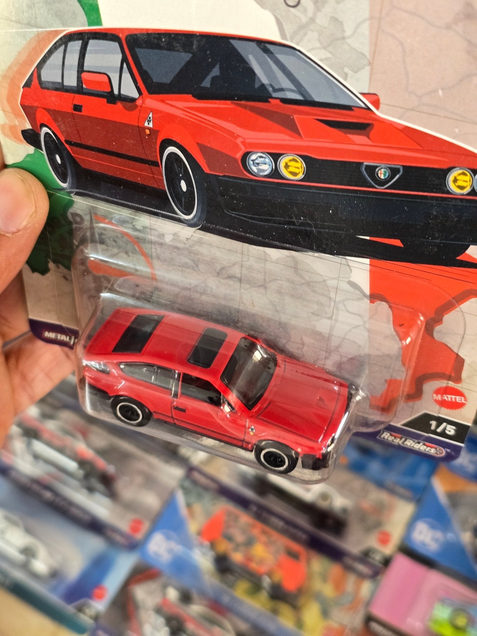 Premium Hot Wheels Alfa Romeo GTV6 3.0 (Imported) - Kinder Logs