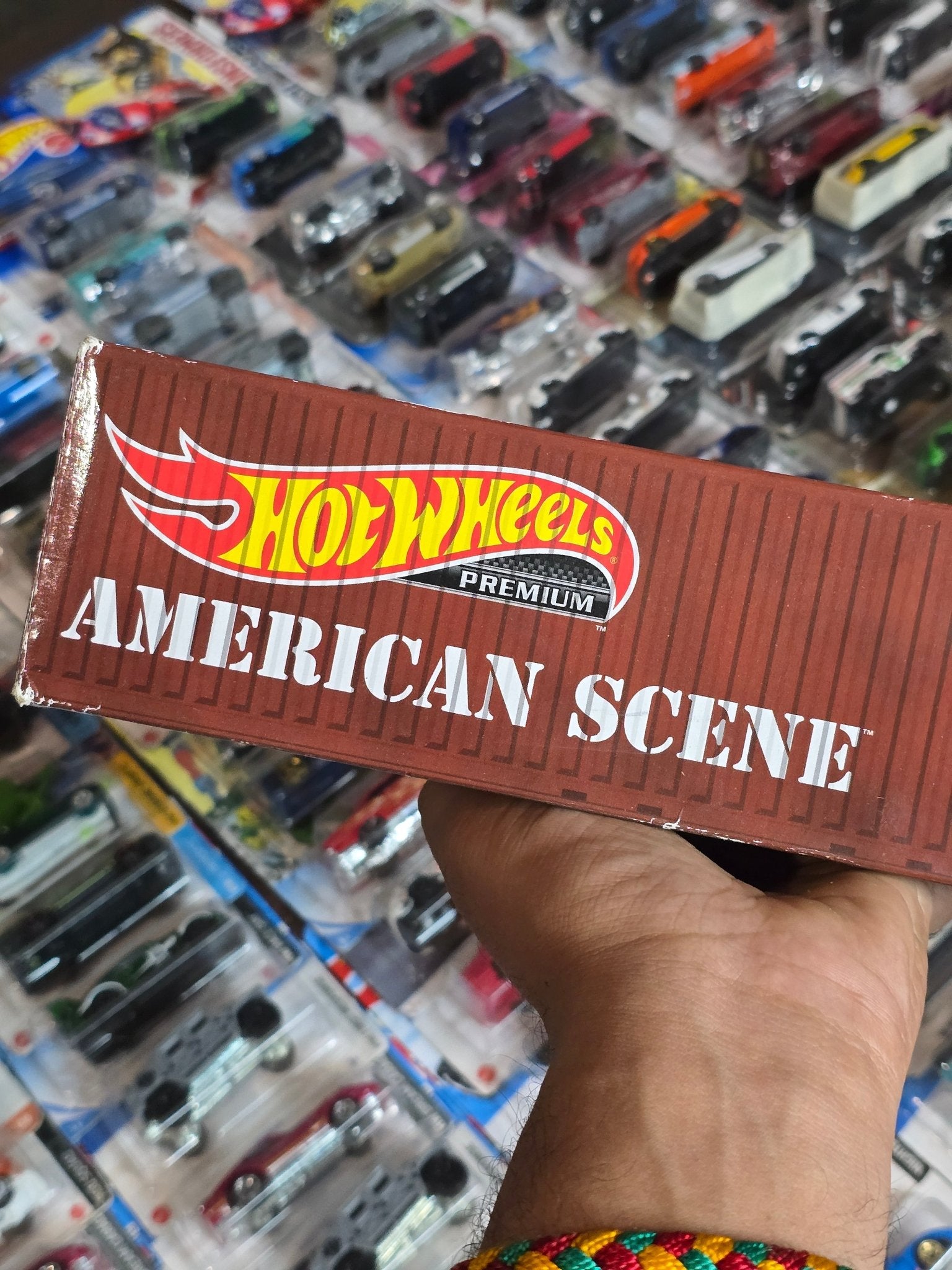 Premium Hot Wheels American Scene Container (5 Cars Pack) - Kinder Logs