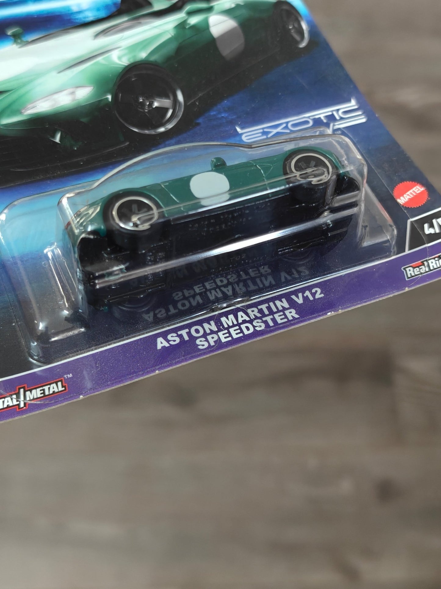 Premium Hot Wheels Aston Martin V12 Speedster (Imported) - Kinder Logs