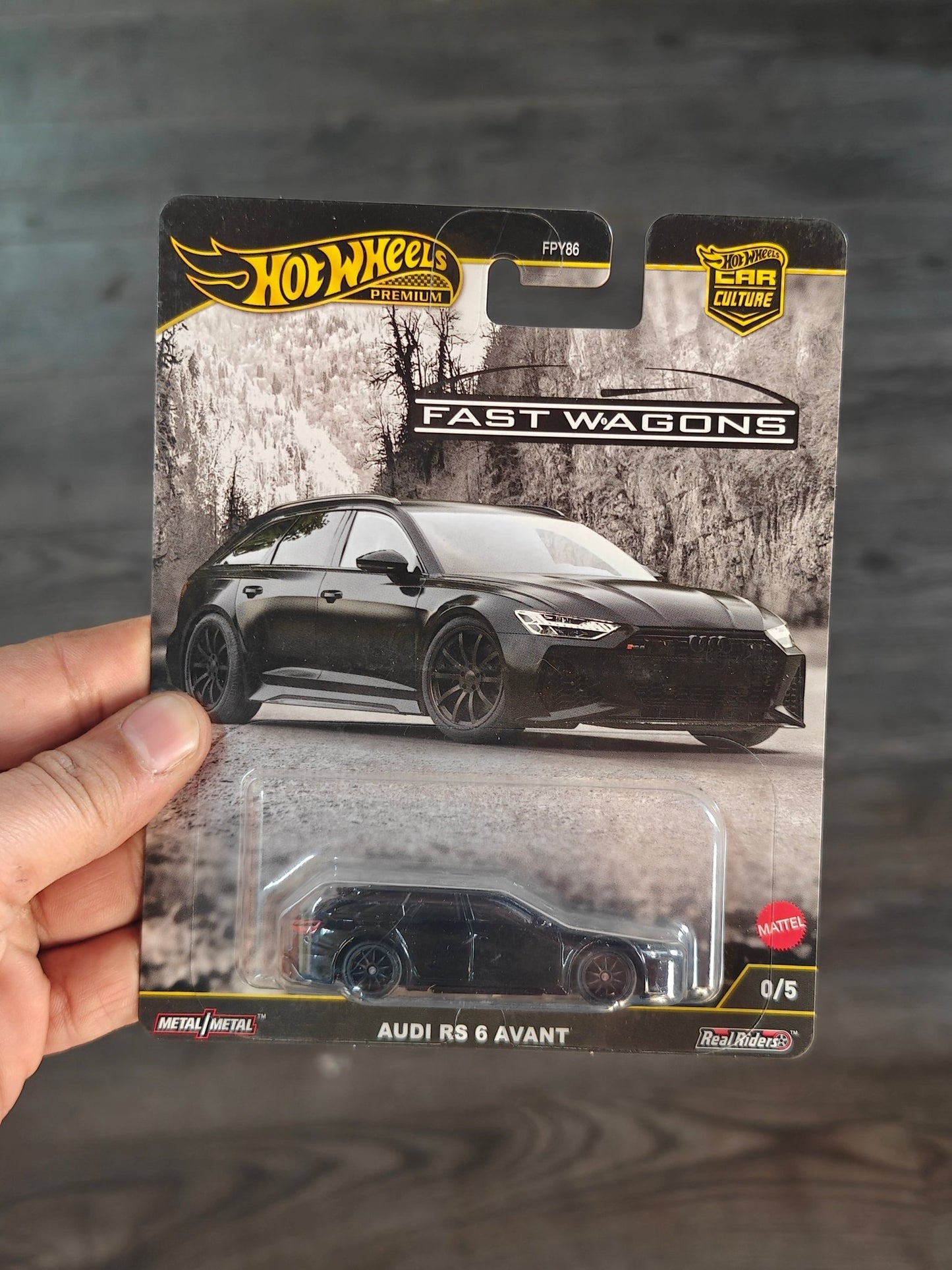 Premium Hot Wheels Audi RS6 Avant - CHASE 0/5 (Imported) - Kinder Logs