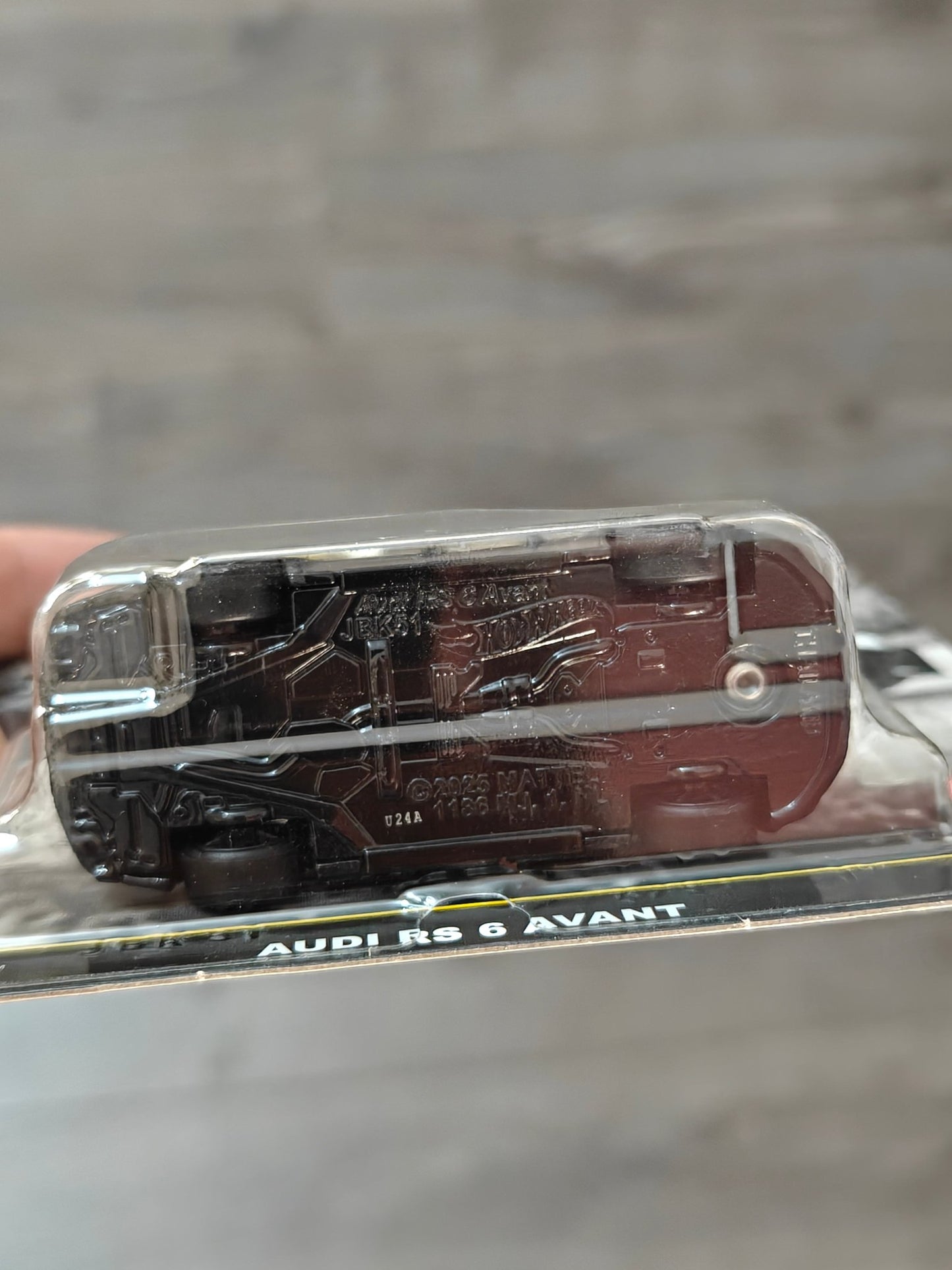 Premium Hot Wheels Audi RS6 Avant - CHASE 0/5 (Imported) - Kinder Logs