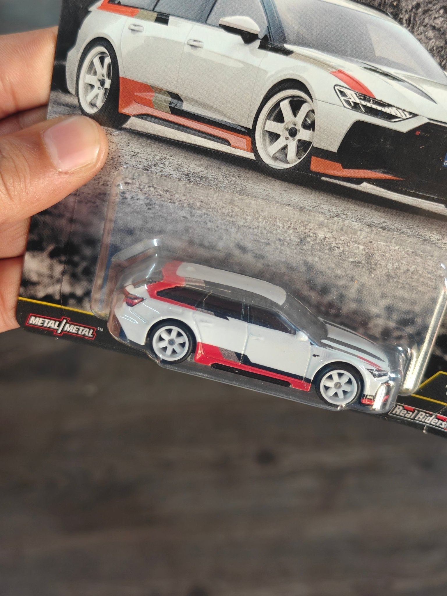 Premium Hot Wheels Audi RS6 Avant - Fast Wagons (Imported) - Kinder Logs