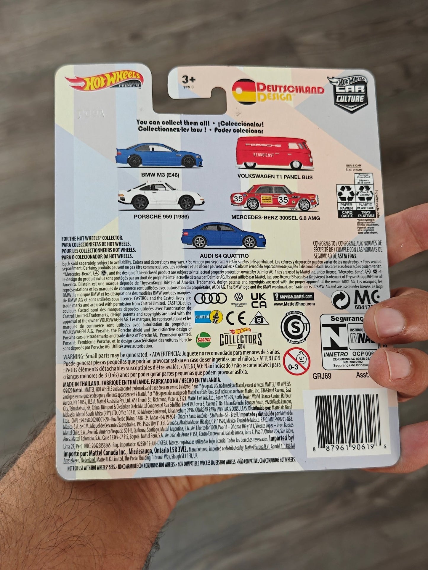 Premium Hot Wheels Audi S4 Quattro - Deutschland Design (Imported) - Kinder Logs