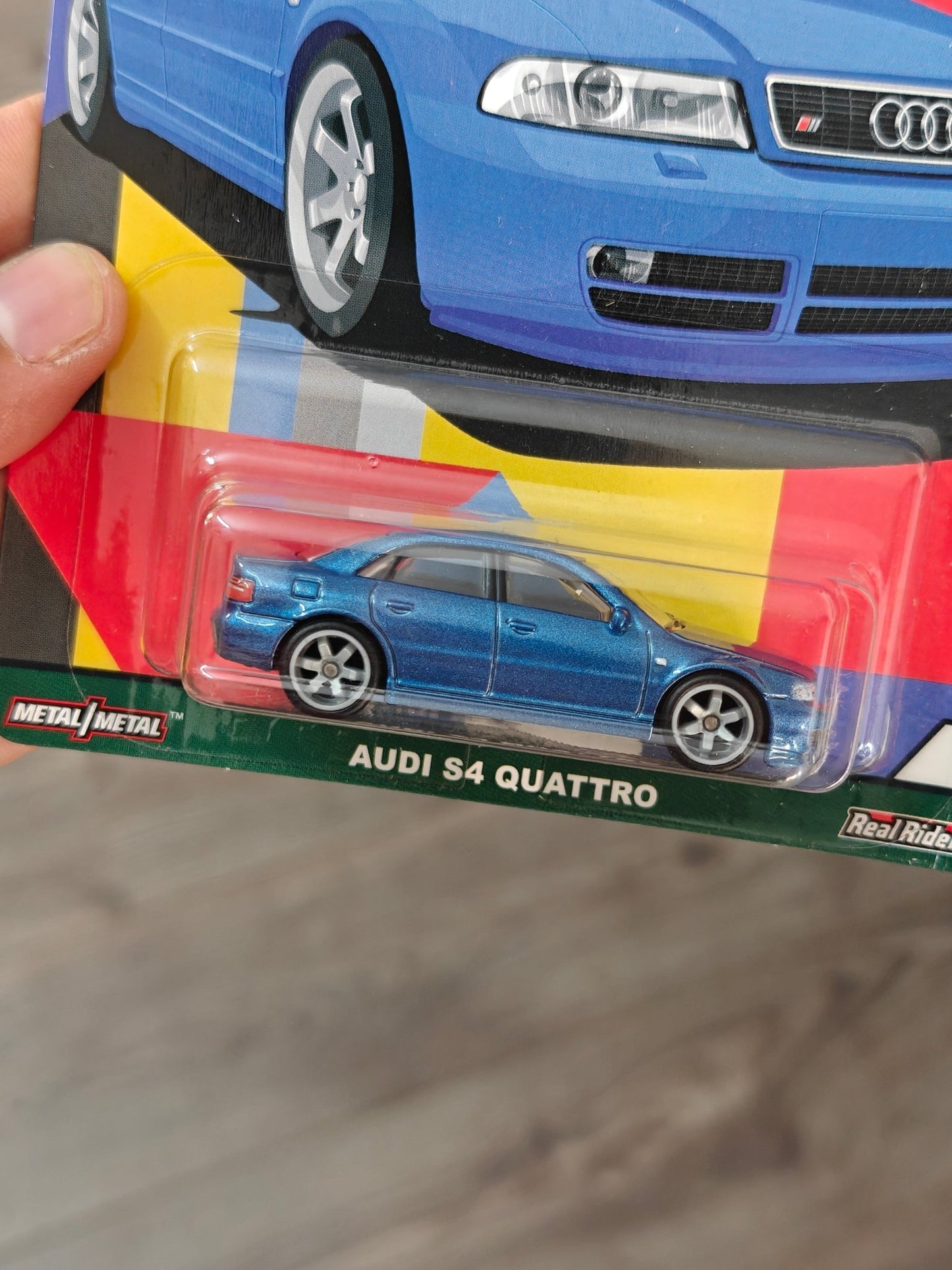 Premium Hot Wheels Audi S4 Quattro - Deutschland Design (Imported) - Kinder Logs