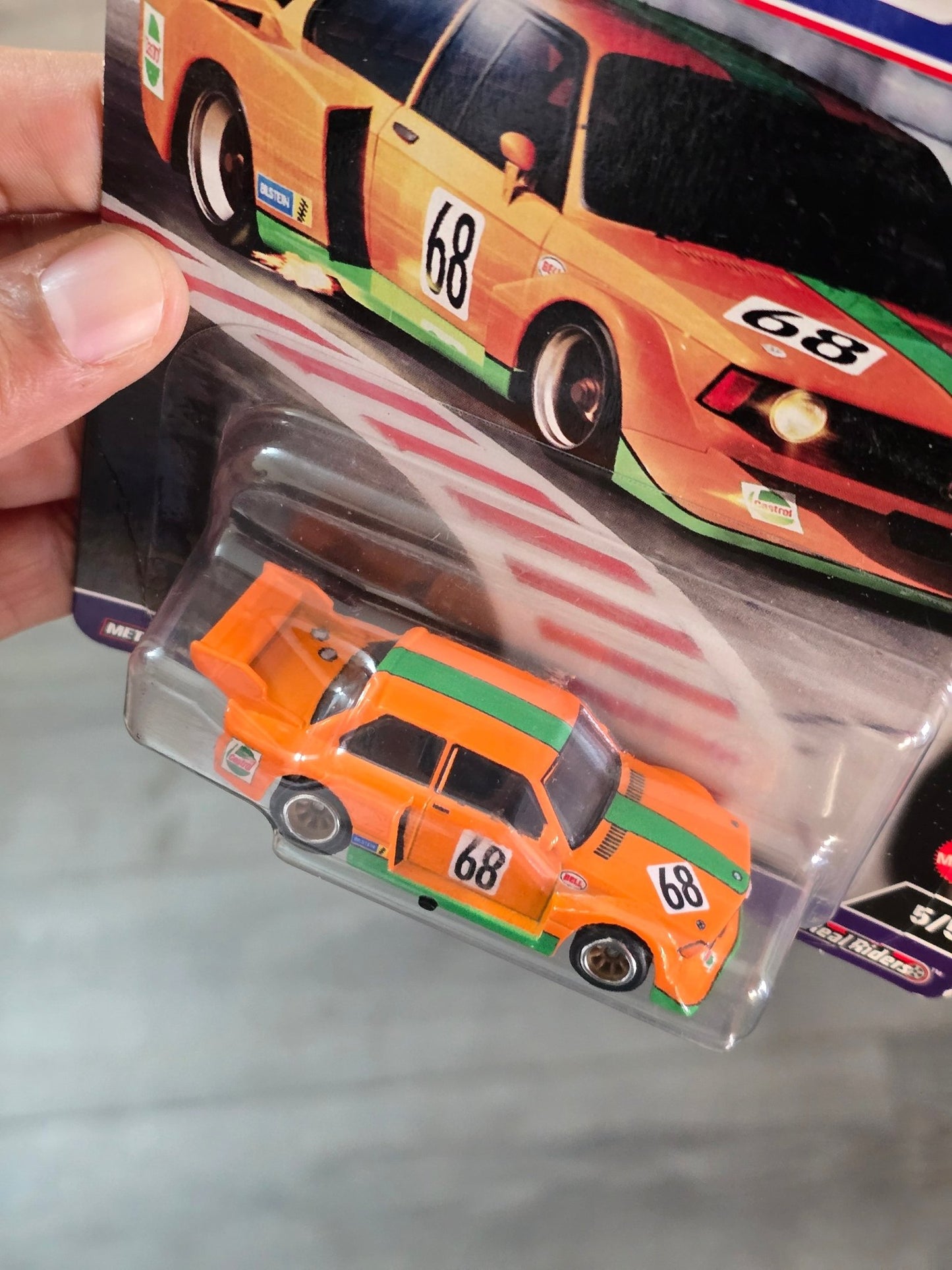 Premium Hot Wheels BMW 320 Group 5 - Race Day (Imported) - Kinder Logs