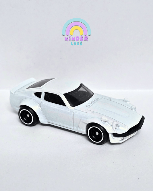 Premium Hot Wheels Custom Datsun 240Z - Pearl White (Uncarded - New) - Kinder Logs