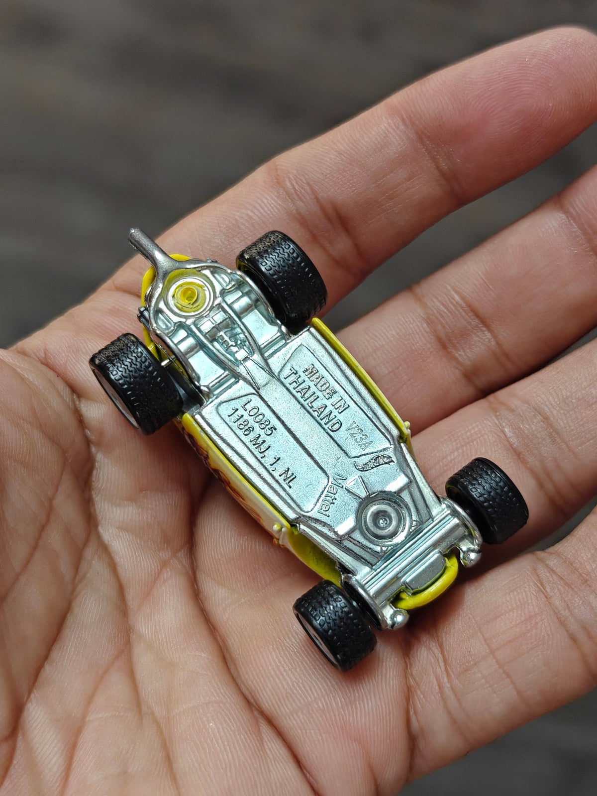 Premium Hot Wheels Custom VW Beetle MOON Eyes (Uncarded - New) - Kinder Logs