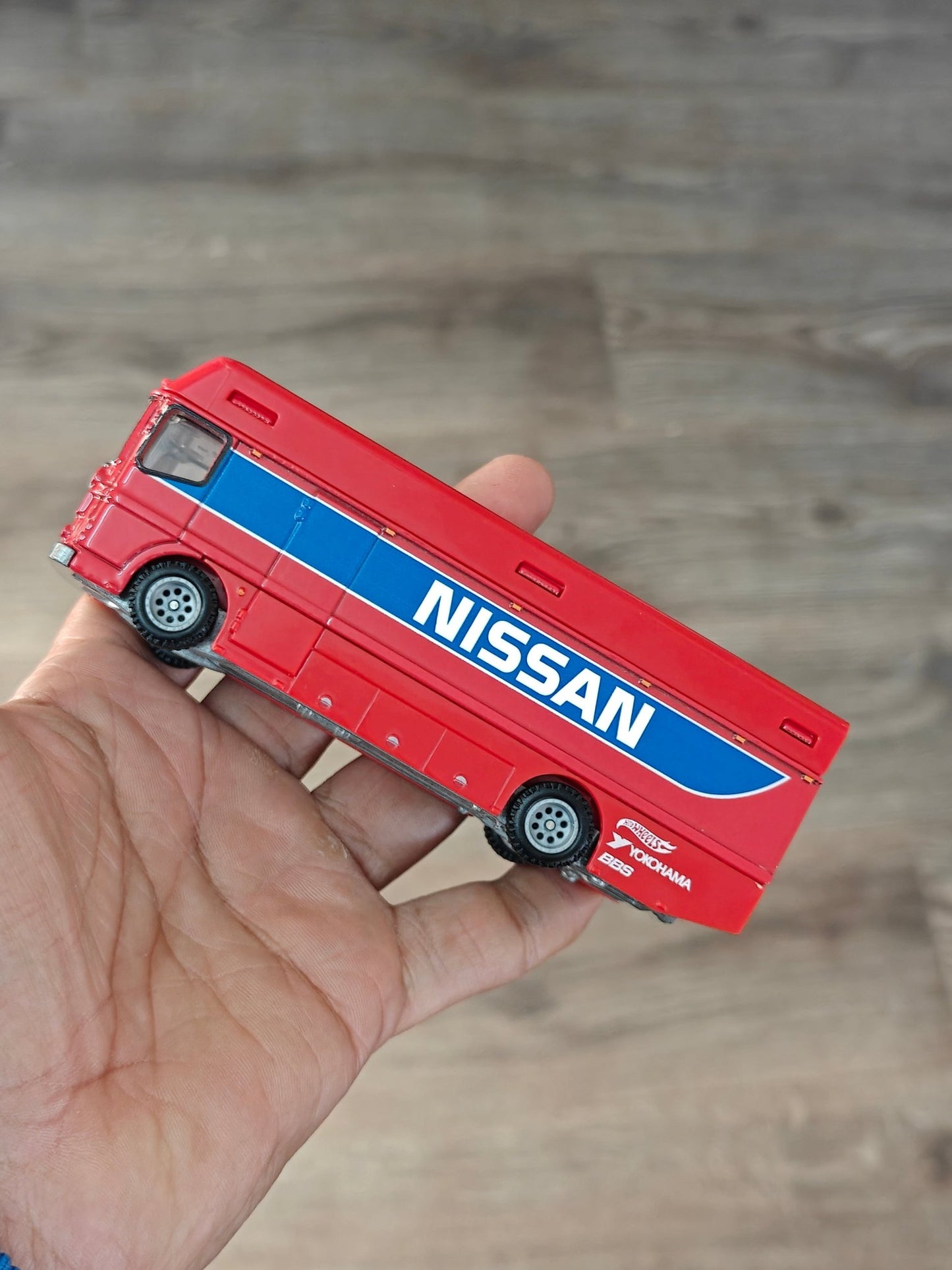 Premium Hot Wheels Euro Hauler - Red (Uncarded - New) - Kinder Logs