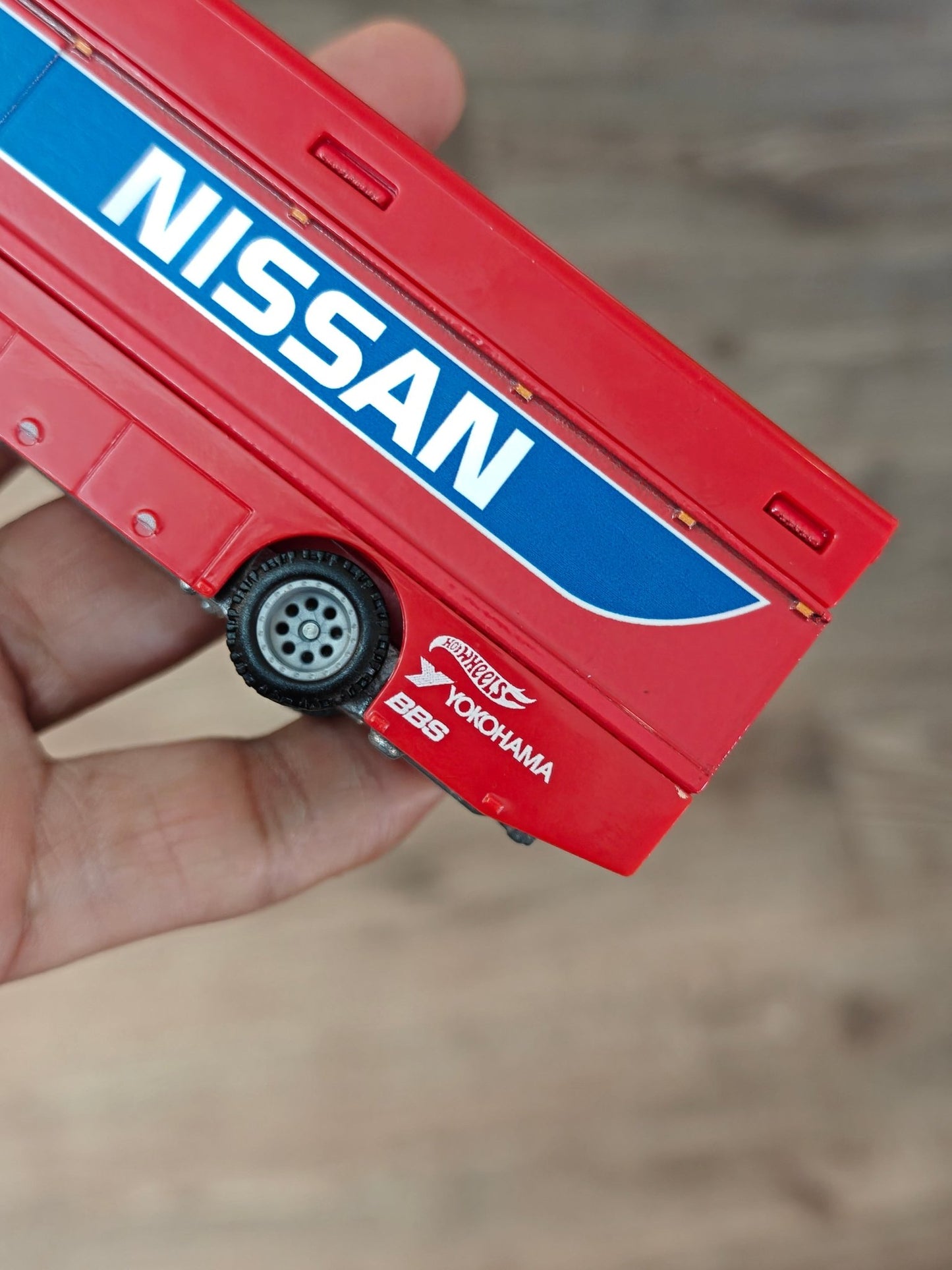 Premium Hot Wheels Euro Hauler - Red (Uncarded - New) - Kinder Logs