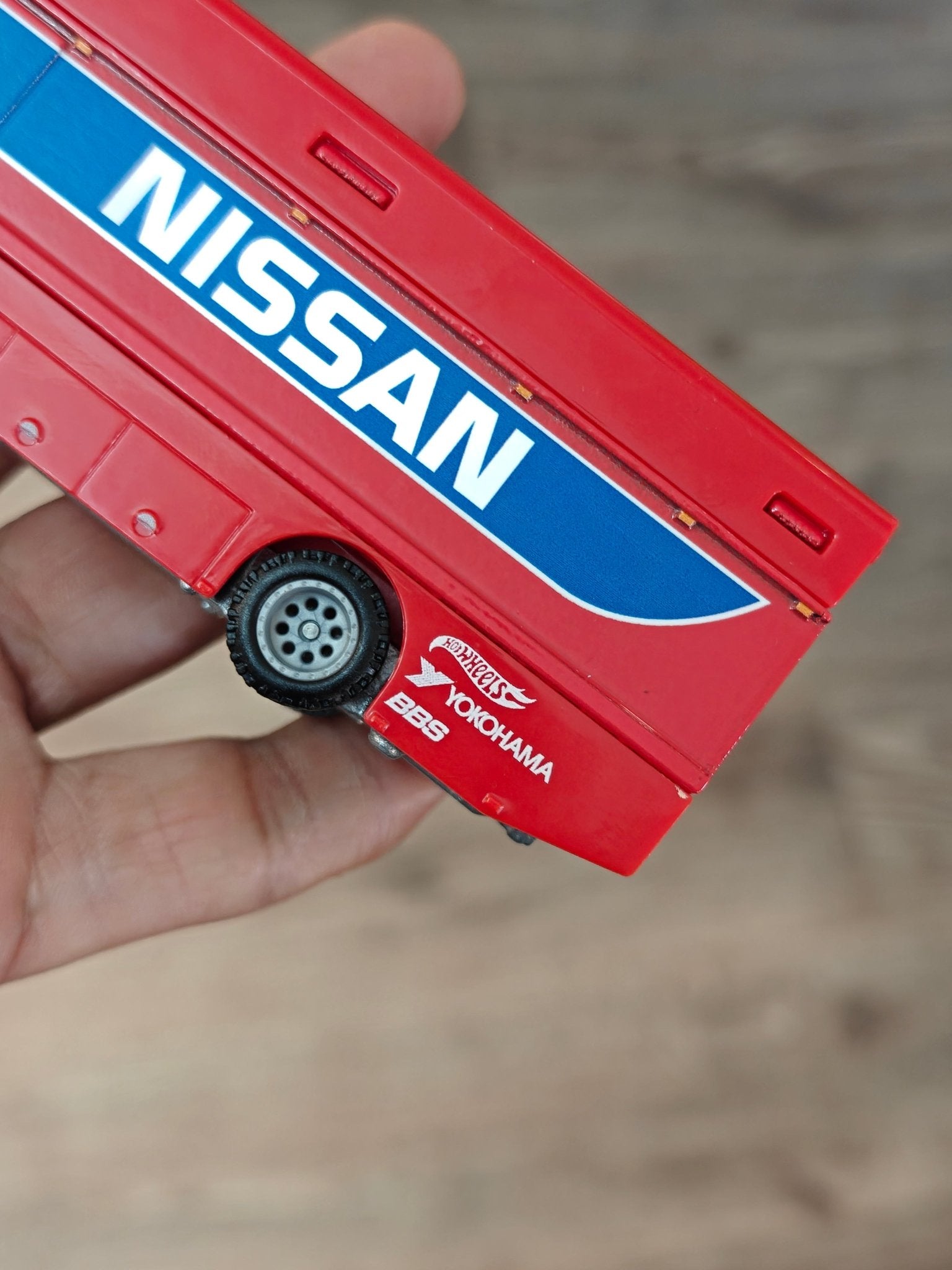 Premium Hot Wheels Euro Hauler - Red (Uncarded - New) - Kinder Logs