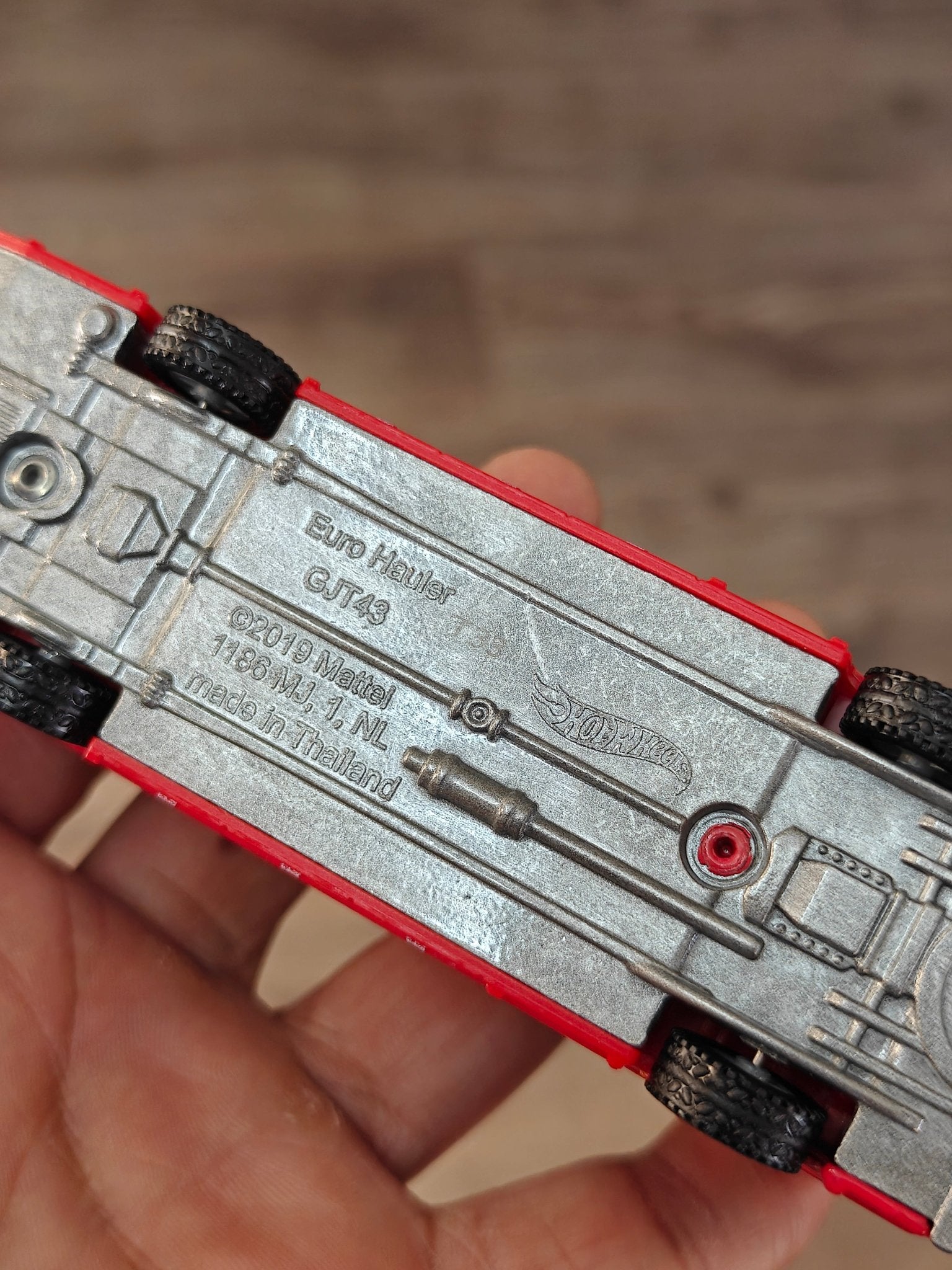 Premium Hot Wheels Euro Hauler - Red (Uncarded - New) - Kinder Logs