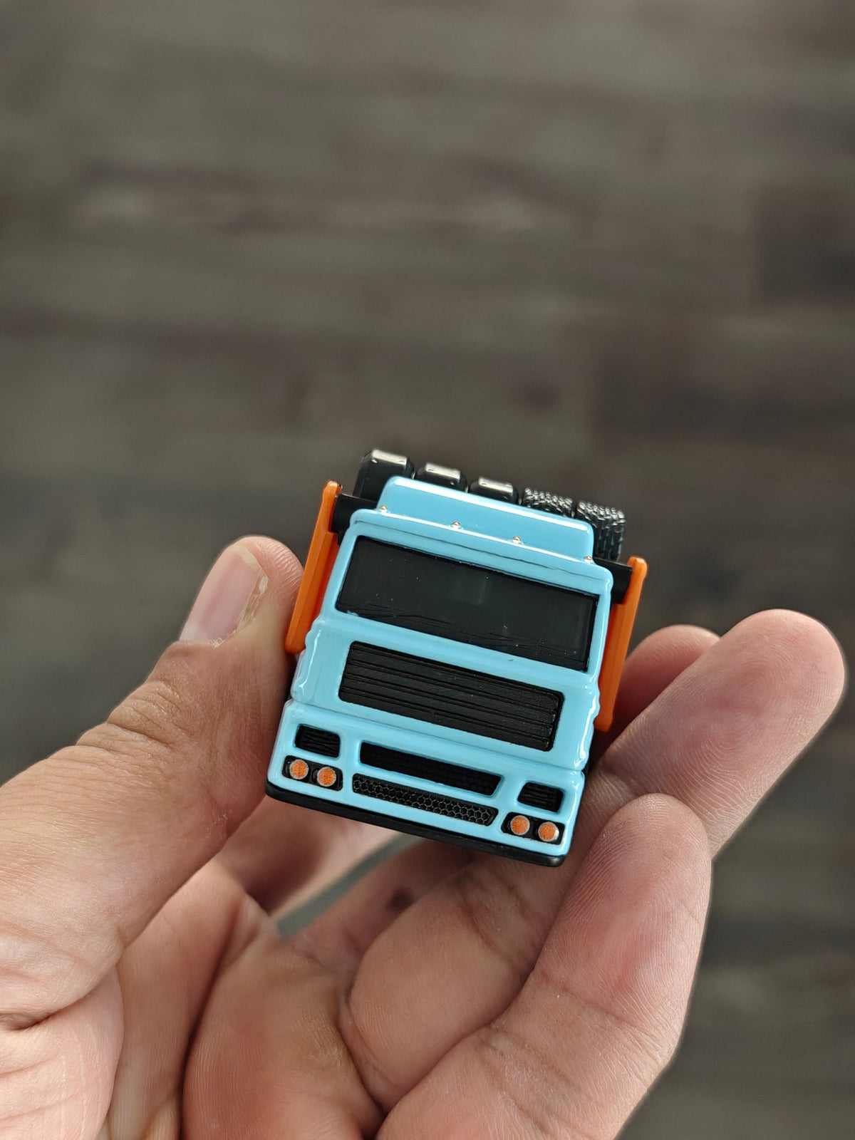 Premium Hot Wheels Fleet Street Gulf Edition (Uncarded - New) - Kinder Logs