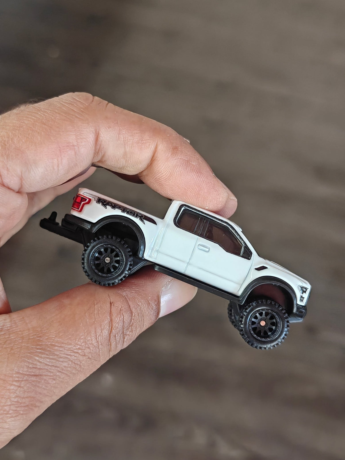 Premium Hot Wheels Ford F-150 Raptor With Open Trailer (Uncarded - New) - Kinder Logs