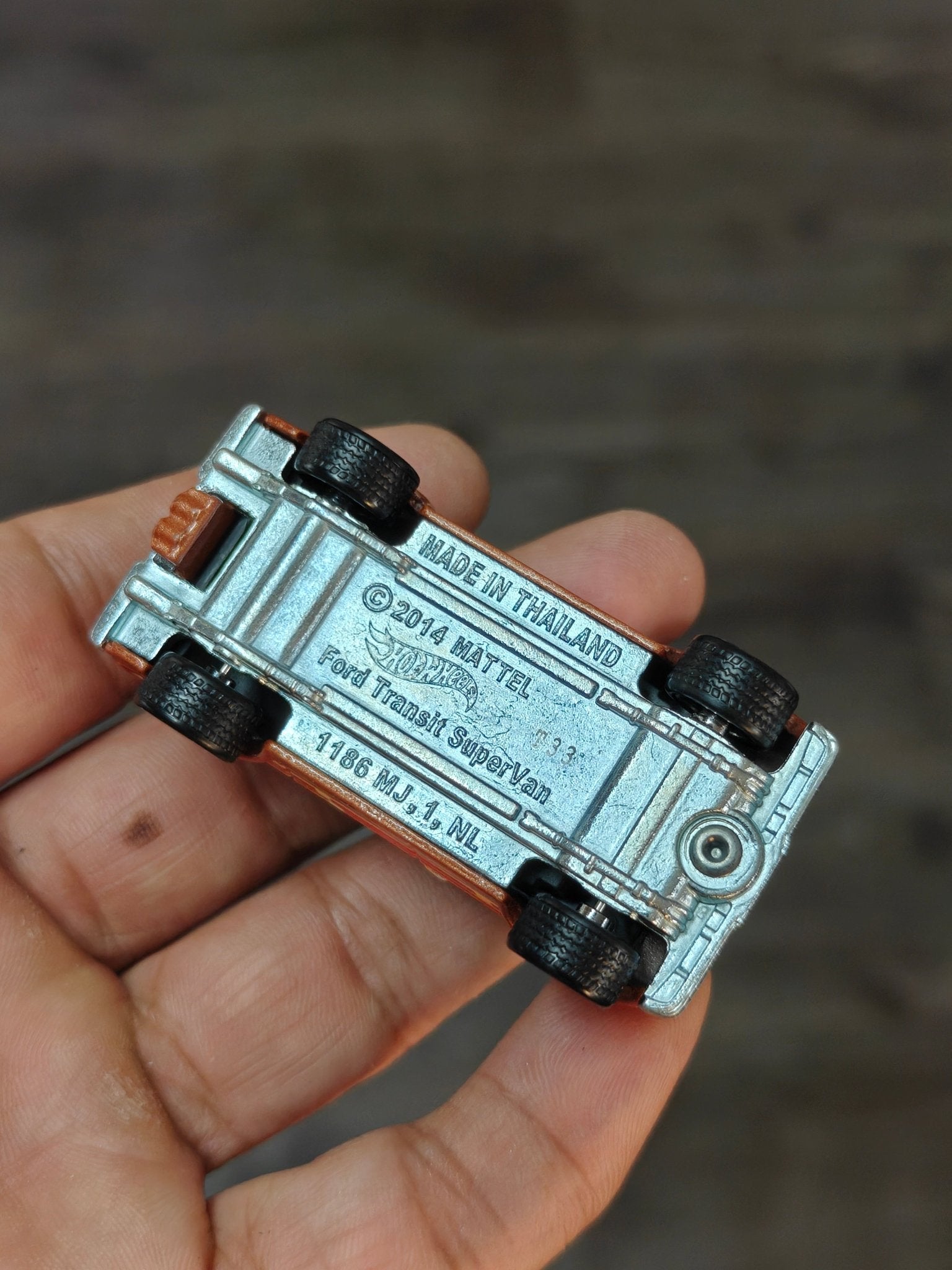 Premium Hot Wheels Ford Transit Supervan - Dark Orange (Uncarded - New) - Kinder Logs