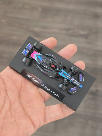 Premium Hot Wheels Formula 1 BWT Alpine F1 Team - A524 (31) - Kinder Logs