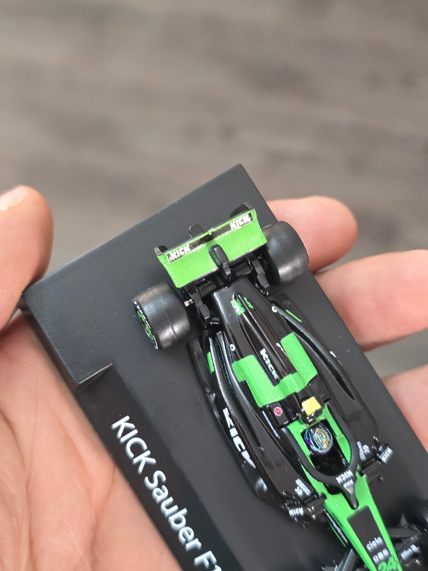 Premium Hot Wheels Formula 1 Kick Sauber F1 Team 24 (Uncarded - New) - Kinder Logs