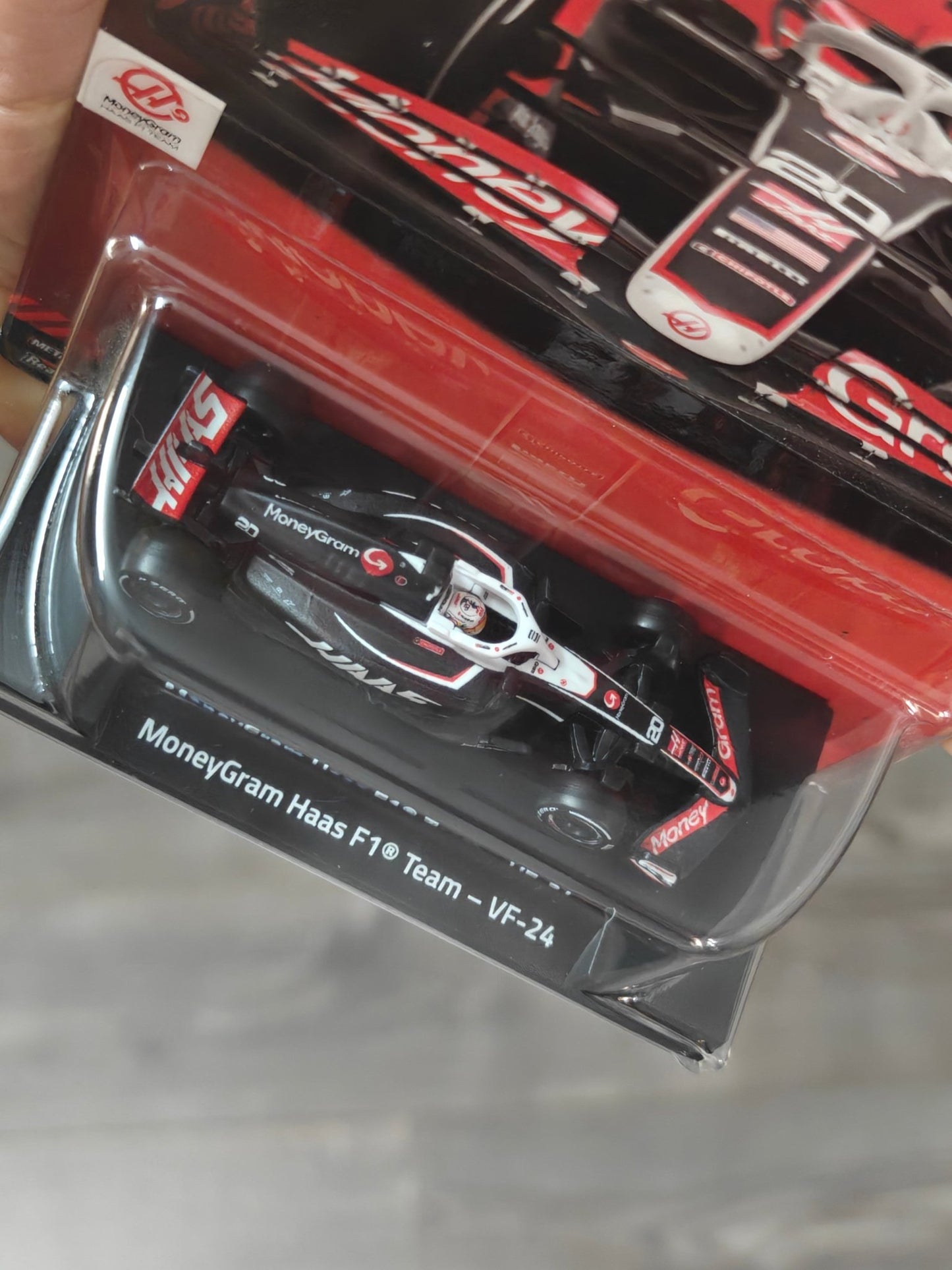 Premium Hot Wheels Formula 1 MoneyGram Haas VF - 24 20 (Imported) - Kinder Logs