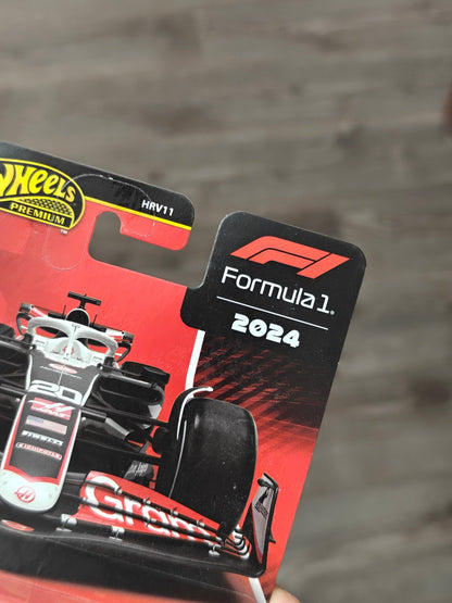 Premium Hot Wheels Formula 1 MoneyGram Haas VF - 24 20 (Imported) - Kinder Logs