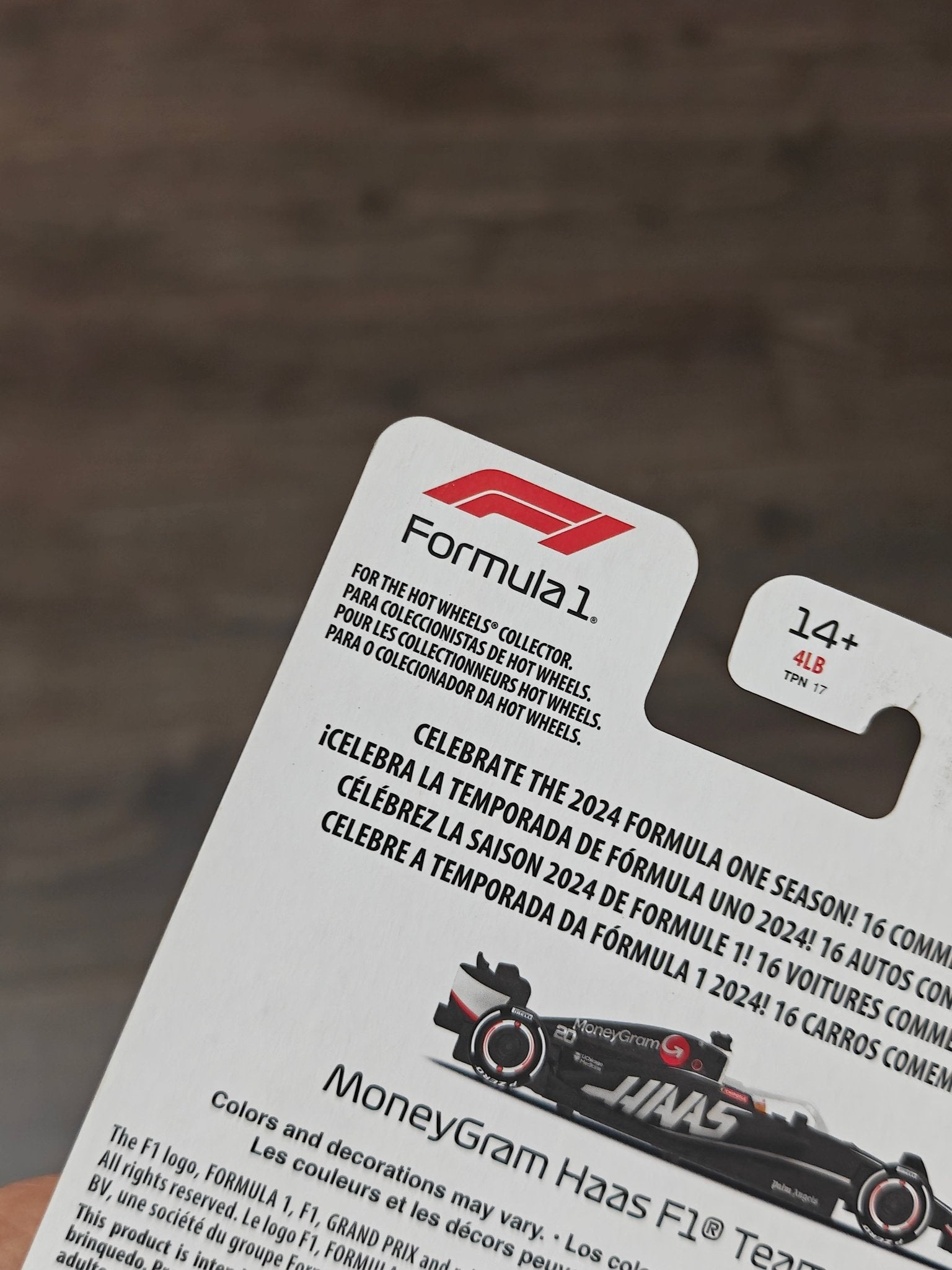Premium Hot Wheels Formula 1 MoneyGram Haas VF - 24 20 (Imported) - Kinder Logs