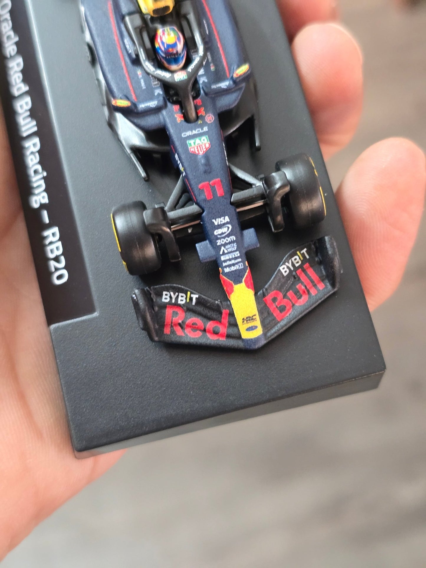 Premium Hot Wheels Formula 1 Oracle Red Bull Racing - RB20 (11) - Kinder Logs