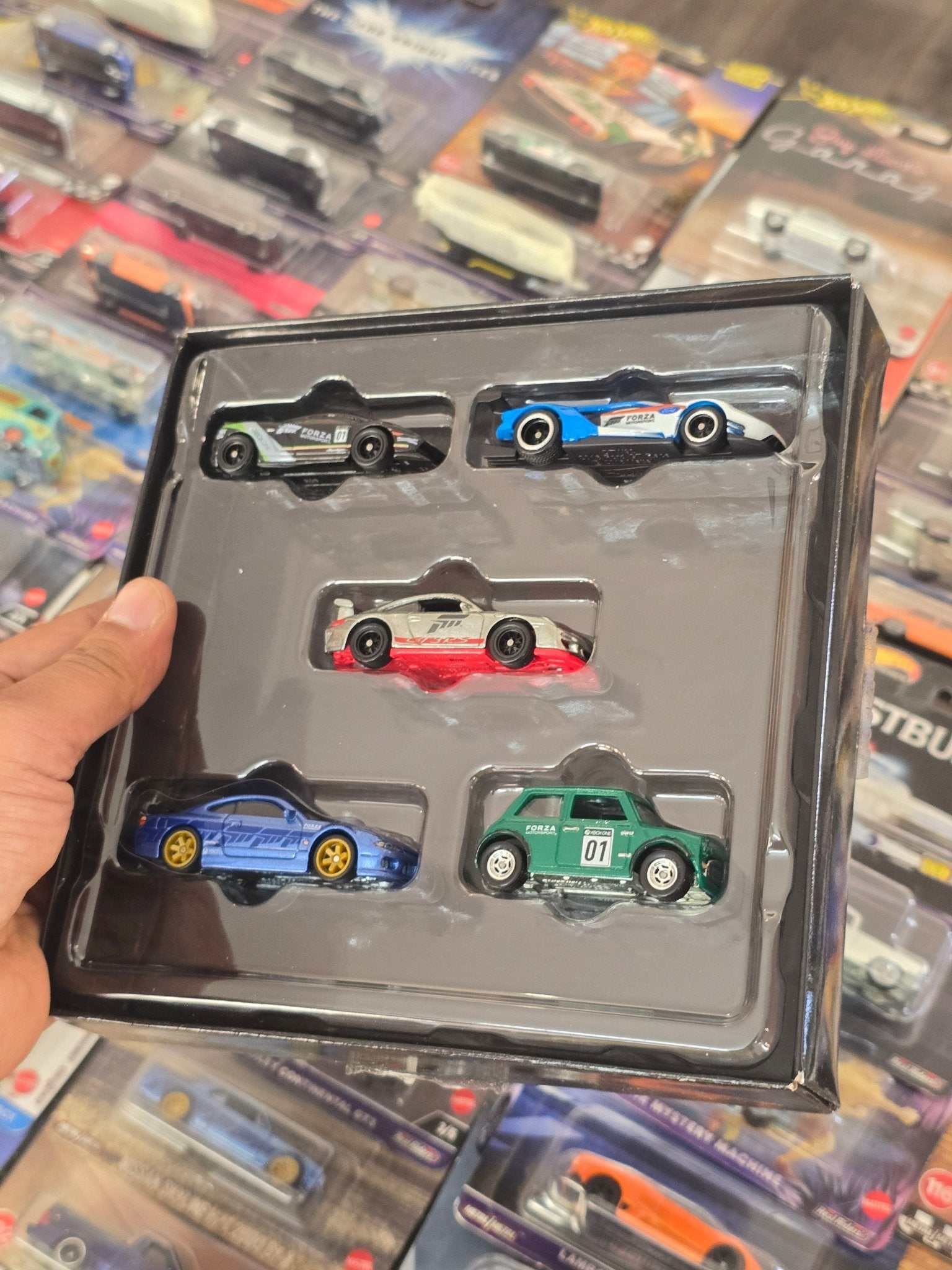 Premium Hot Wheels Forza Motorsport 5 - Car Pack (Imported) - Kinder Logs