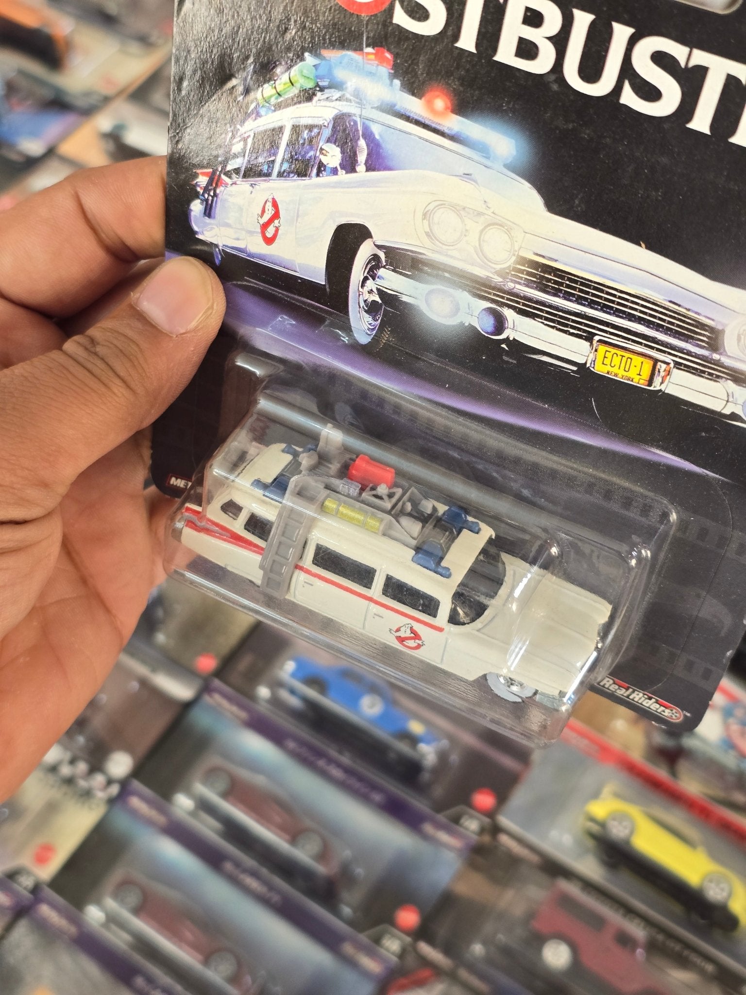 Premium Hot Wheels Ghostbusters ECTO - 1 (Imported) - Kinder Logs