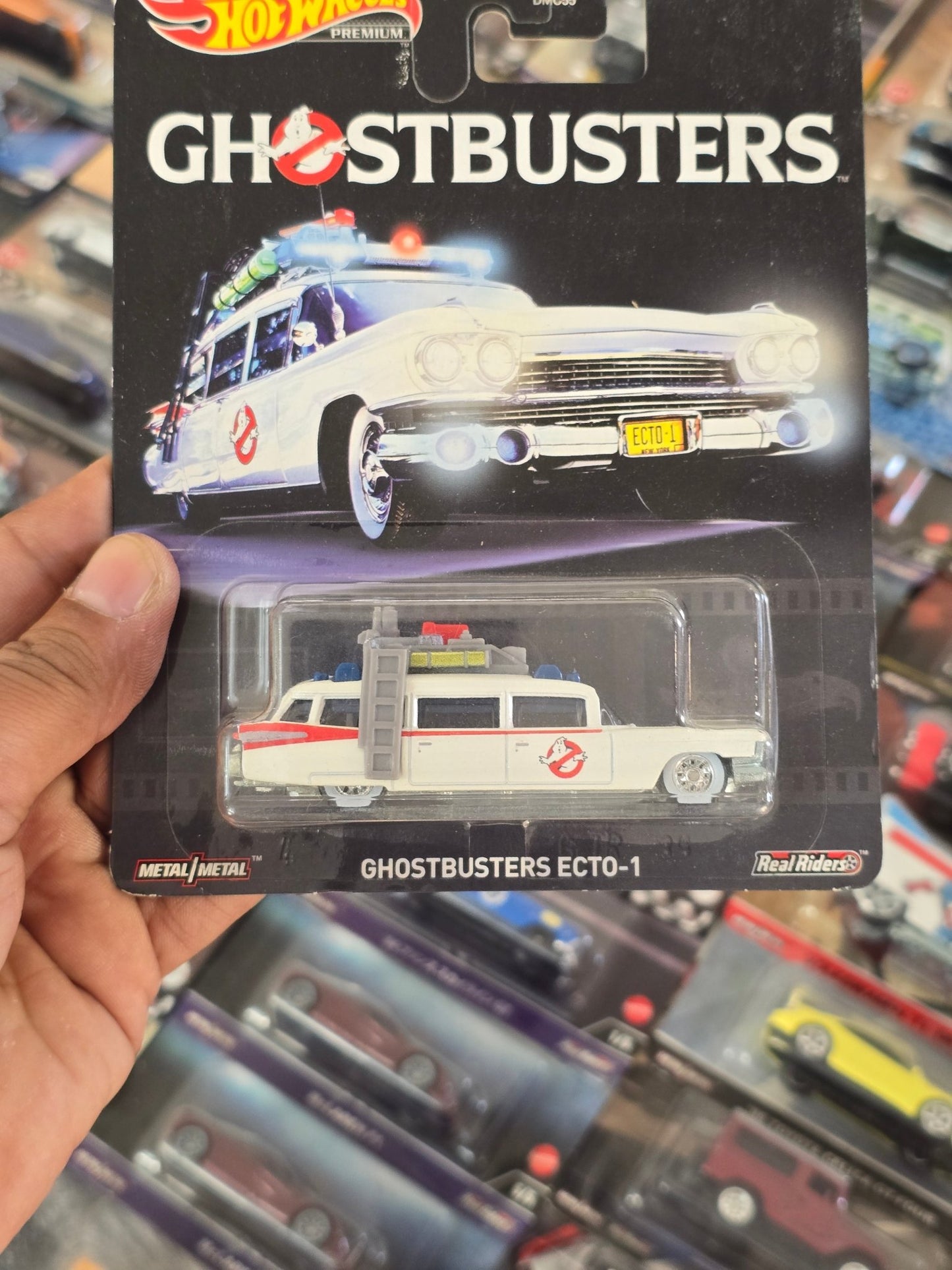 Premium Hot Wheels Ghostbusters ECTO - 1 (Imported) - Kinder Logs