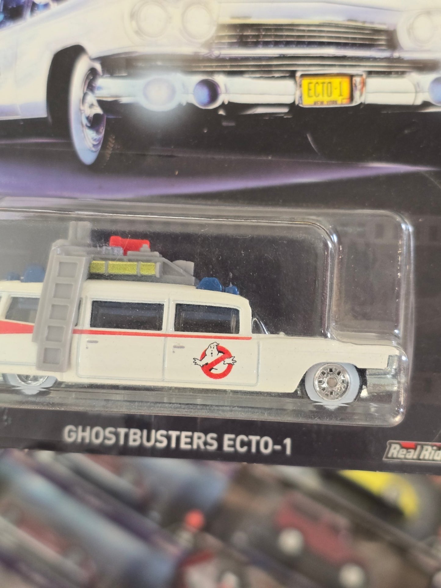 Premium Hot Wheels Ghostbusters ECTO - 1 (Imported) - Kinder Logs