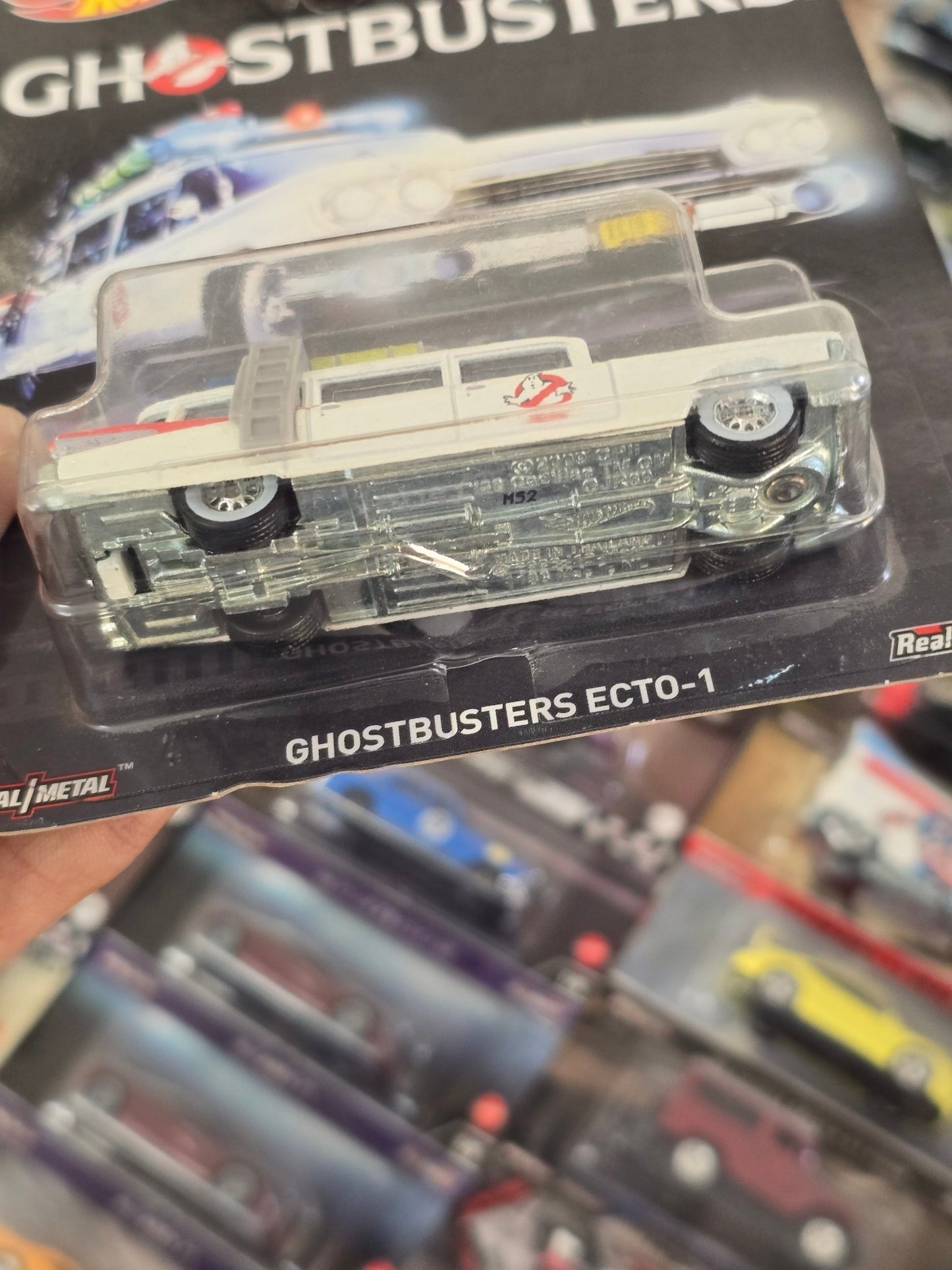Premium Hot Wheels Ghostbusters ECTO - 1 (Imported) - Kinder Logs
