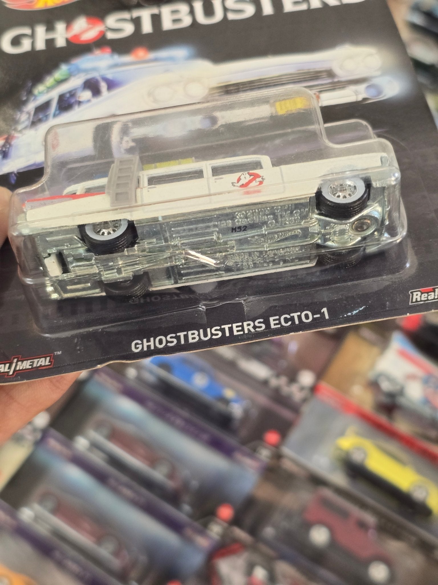 Premium Hot Wheels Ghostbusters ECTO - 1 (Imported) - Kinder Logs