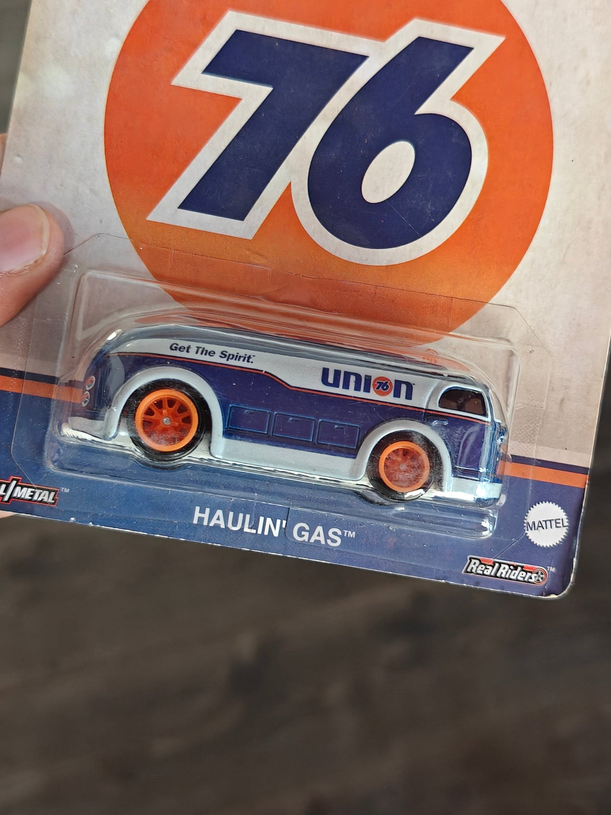 Premium Hot Wheels Haulin' Gas - Union 76 (Imported) - Kinder Logs
