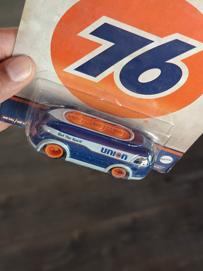 Premium Hot Wheels Haulin' Gas - Union 76 (Imported) - Kinder Logs