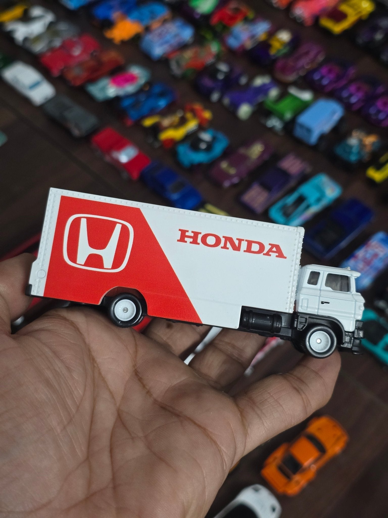 Premium Hot Wheels Honda Sakura Sprinter (Uncarded - New) - Kinder Logs