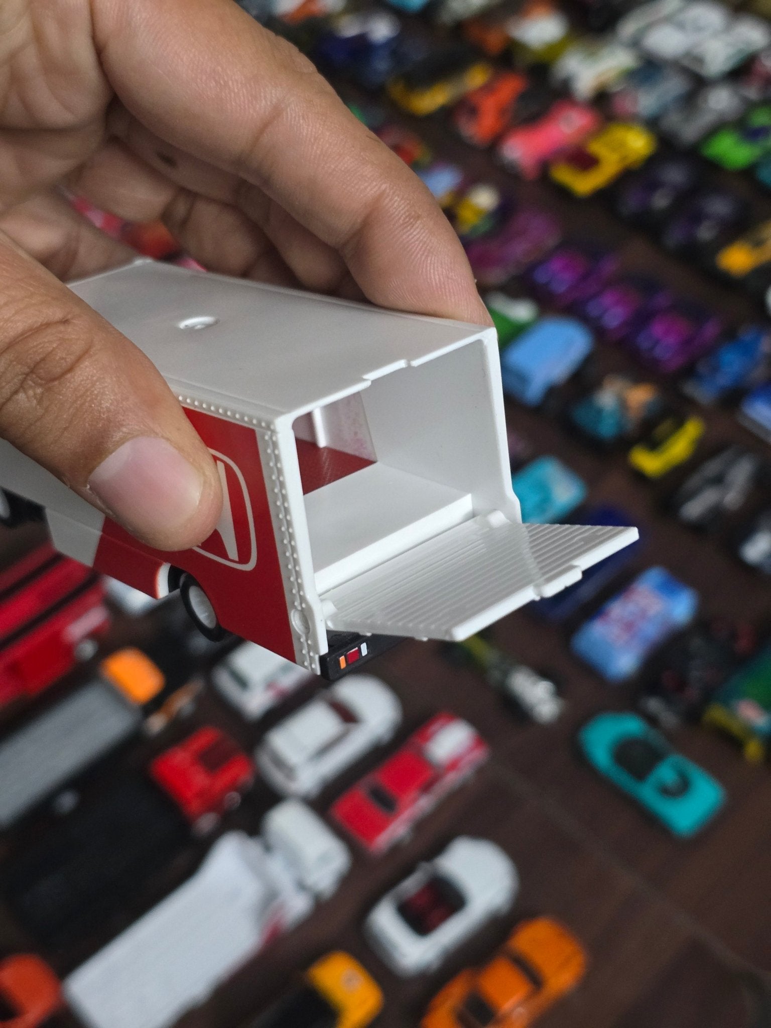 Premium Hot Wheels Honda Sakura Sprinter (Uncarded - New) - Kinder Logs