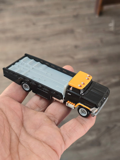 Premium Hot Wheels Horizon Hauler - Black (Uncarded - New) - Kinder Logs