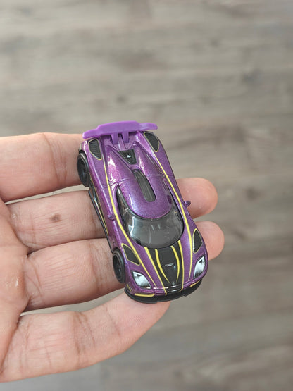 Premium Hot Wheels Koenigsegg Agera R - Purple (Uncarded - New) - Kinder Logs