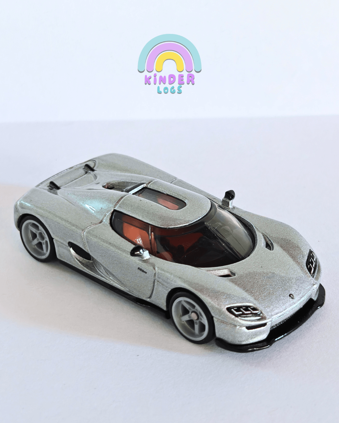Premium Hot Wheels Koenigsegg CC850 (Uncarded) - Kinder Logs