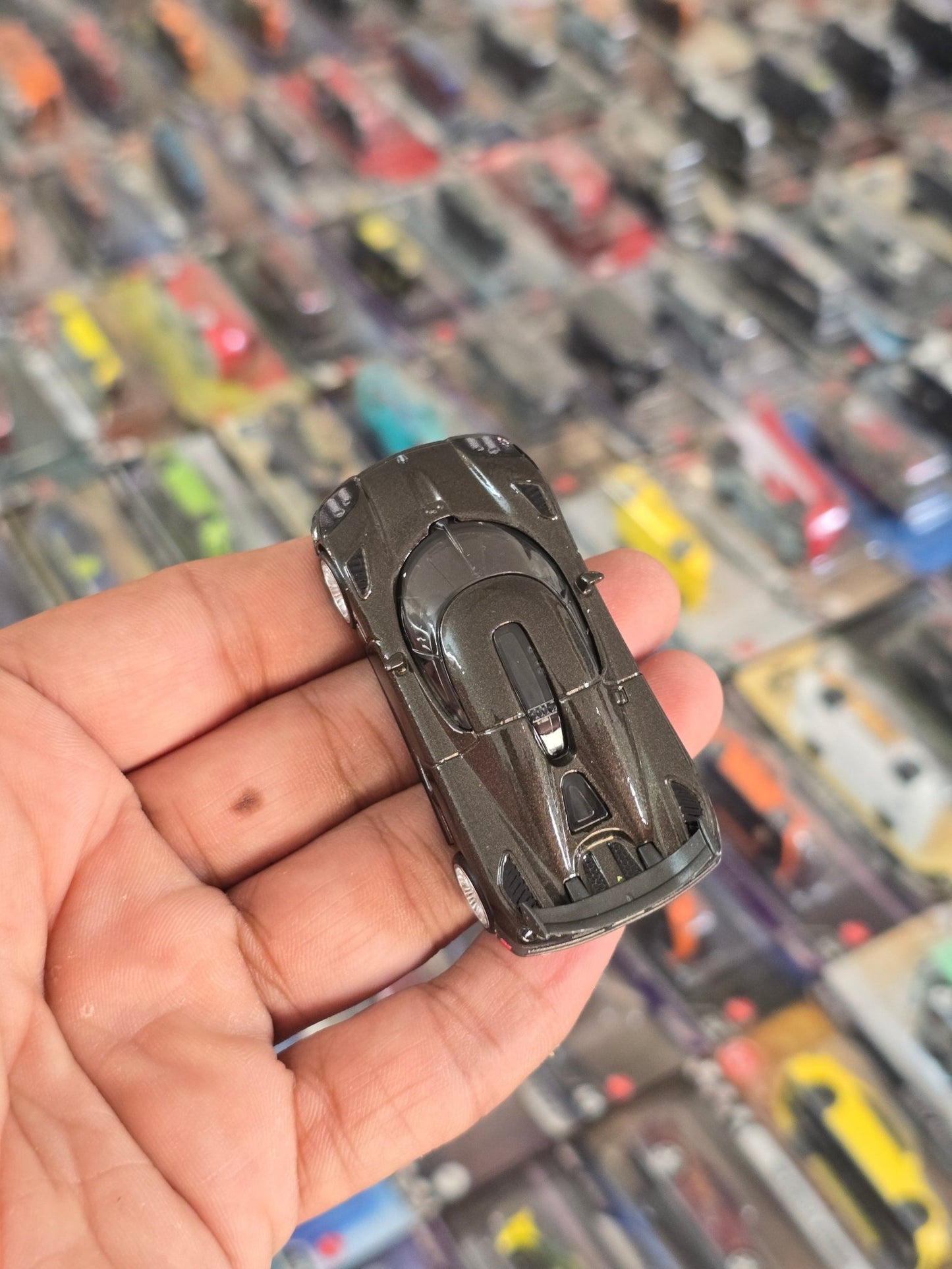 Premium Hot Wheels Koenigsegg CCXR (Uncarded) - Kinder Logs