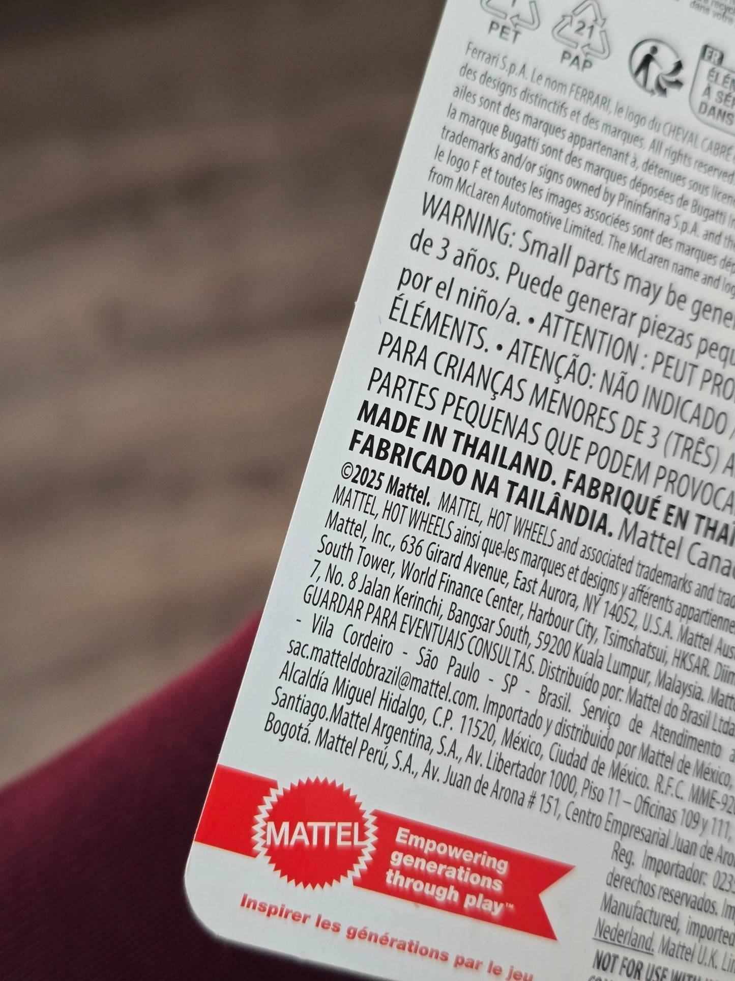 Premium Hot Wheels LaFerrari - Euro Speed (Imported) - Kinder Logs