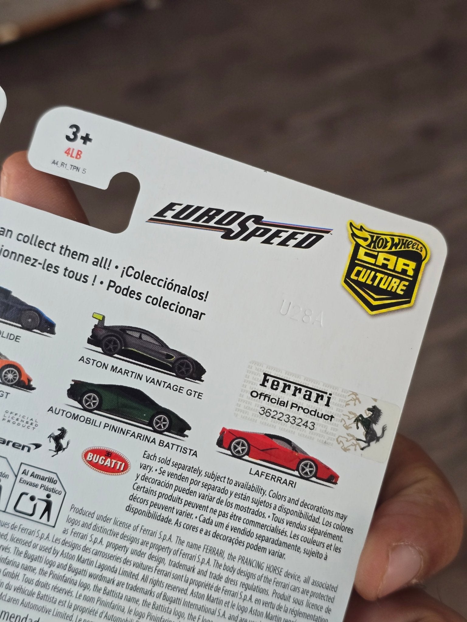 Premium Hot Wheels LaFerrari - Euro Speed (Imported) - Kinder Logs