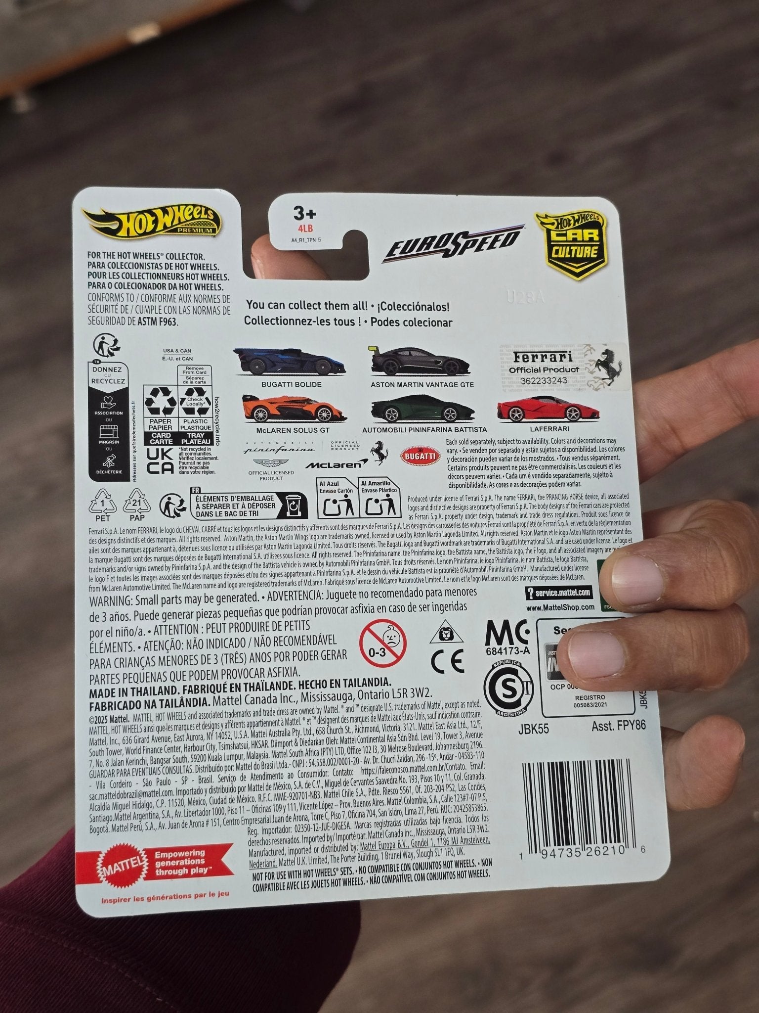 Premium Hot Wheels LaFerrari - Euro Speed (Imported) - Kinder Logs