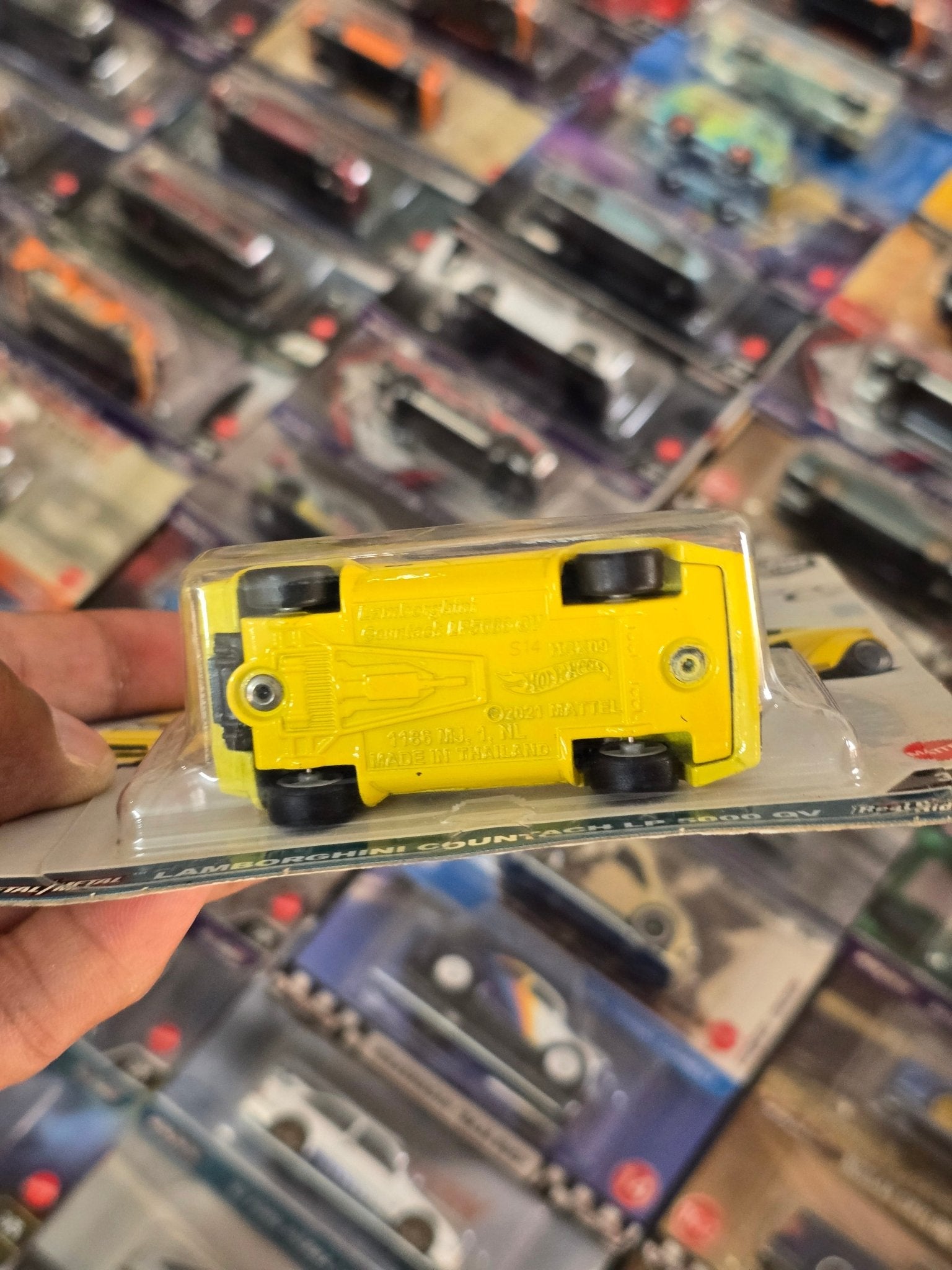 Premium Hot Wheels Lamborghini Countach LP 5000 QV Spettacolare - Kinder Logs