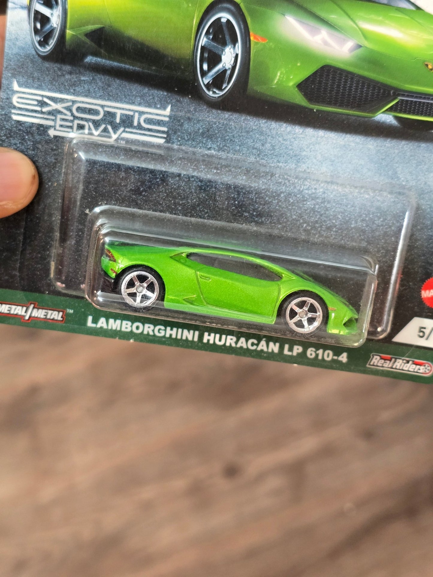 Premium Hot Wheels Lamborghini Huracan LP 610 - 4 (Imported) - Kinder Logs