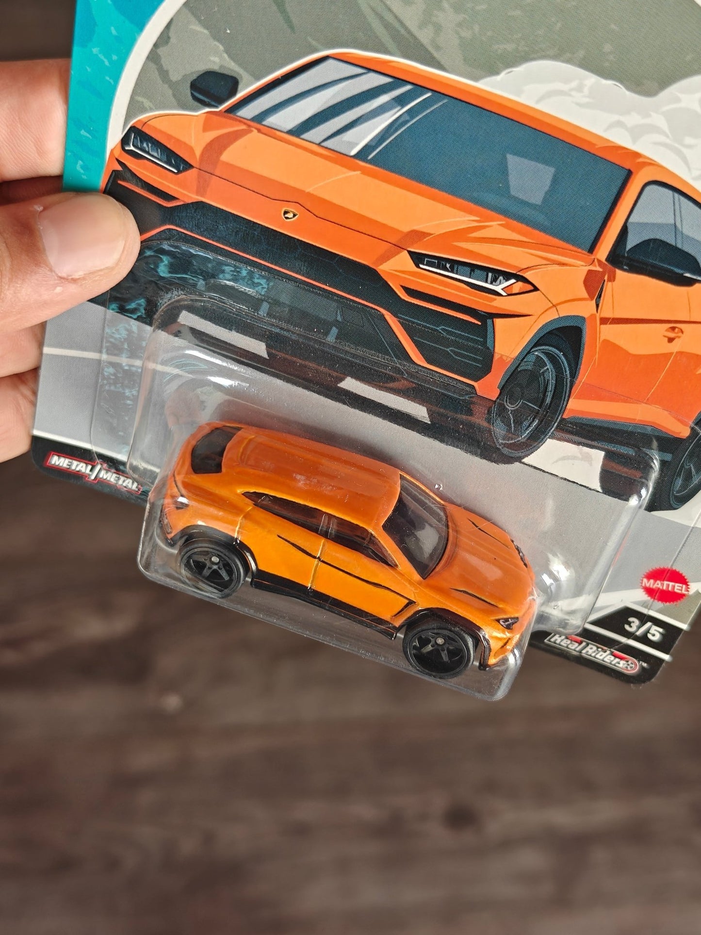 Premium Hot Wheels Lamborghini URUS - Auto Strasse (Imported) - Kinder Logs