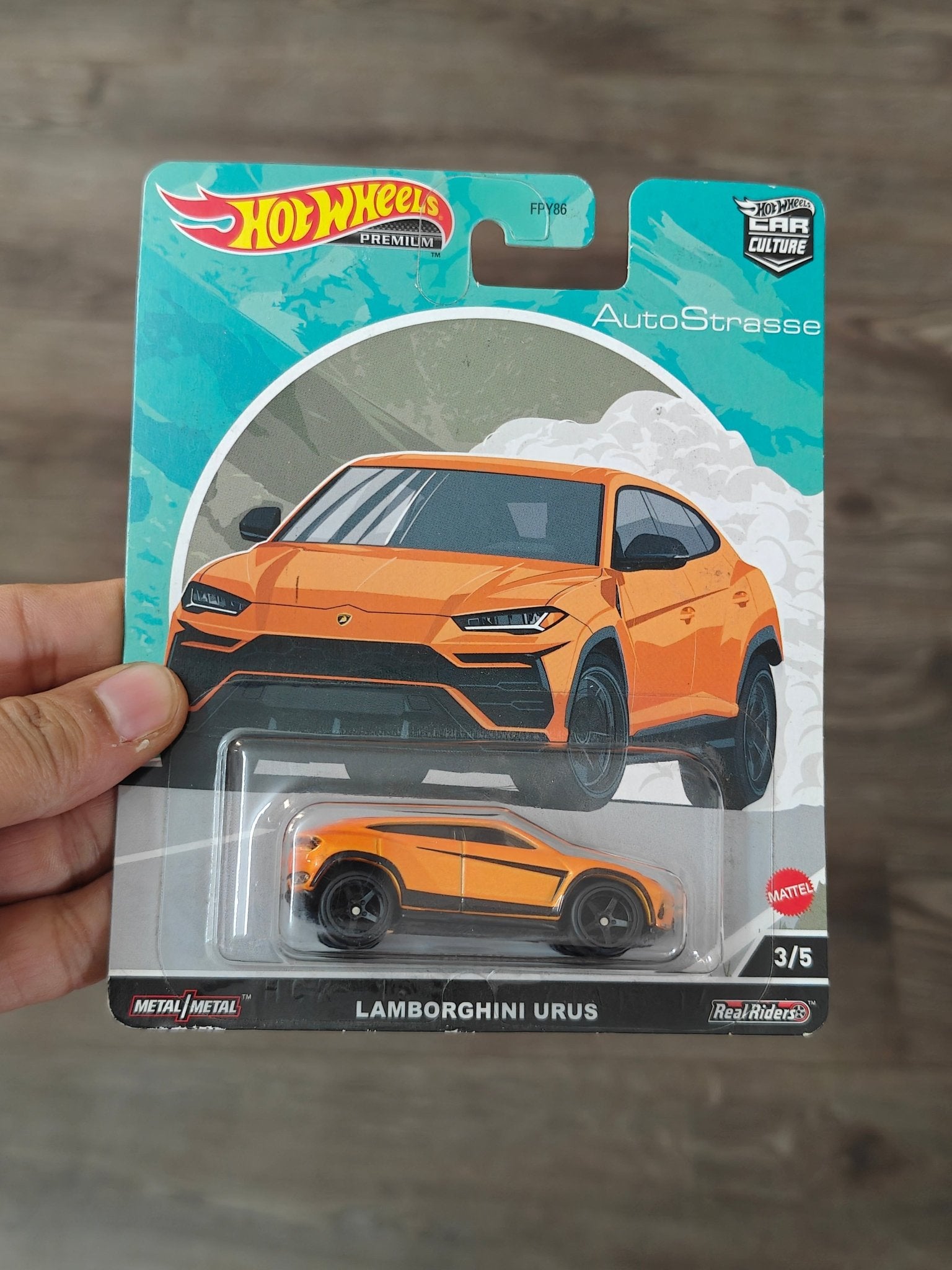 Premium Hot Wheels Lamborghini URUS (Imported) - Kinder Logs