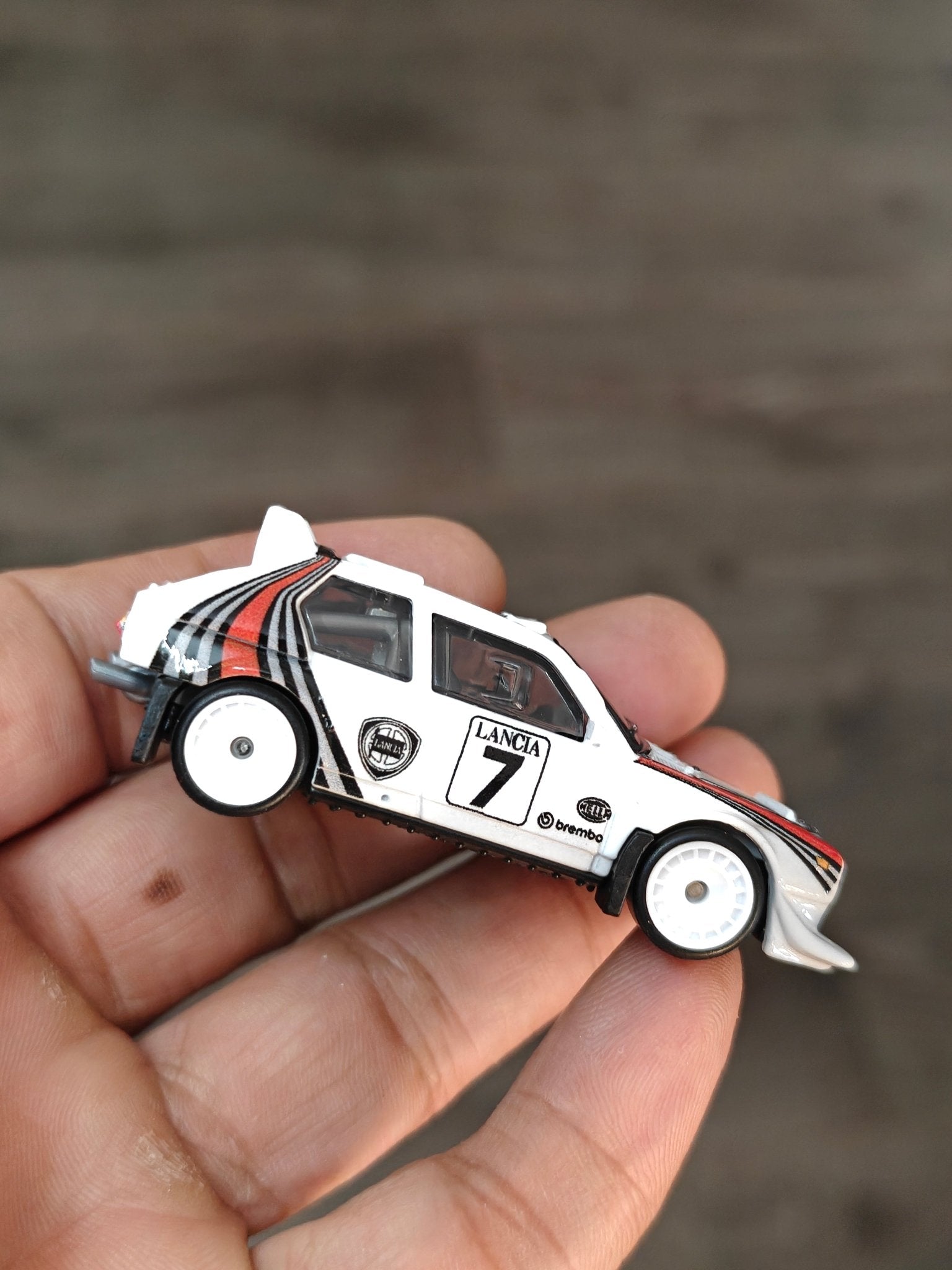 Premium Hot Wheels Lancia Delta S4 - White (Uncarded - New) - Kinder Logs